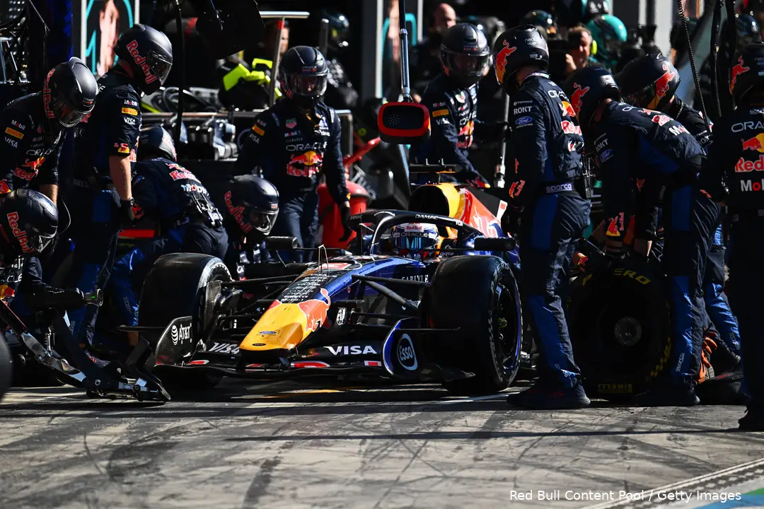 max-verstappen-red-bull-racing-monza-italië-2026-rb22-1-pitstop