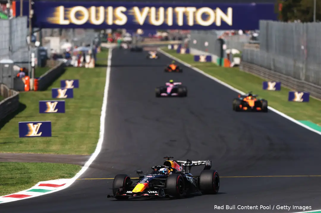 max-verstappen-red-bull-racing-monza-italië-2026-rb22-14-oscar-piastri