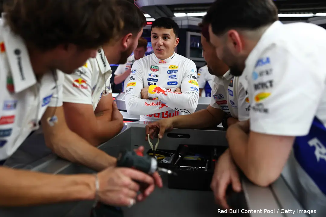 Hadjar-Red Bull-Austin-COTA-VS-Red Bull-4
