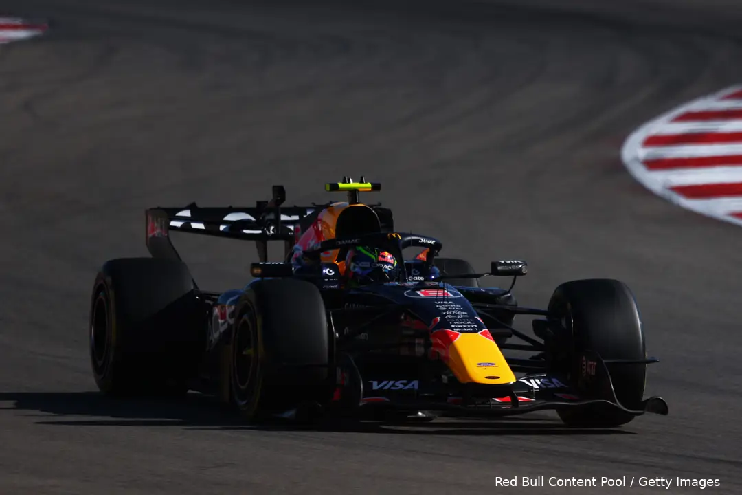 isack-hadjar-vs-austin-cota-red-bull-racing-RB22-1