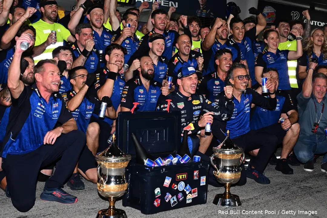 max-verstappen-podium-sepang-maleisie-bahrein-sunday-red-bull