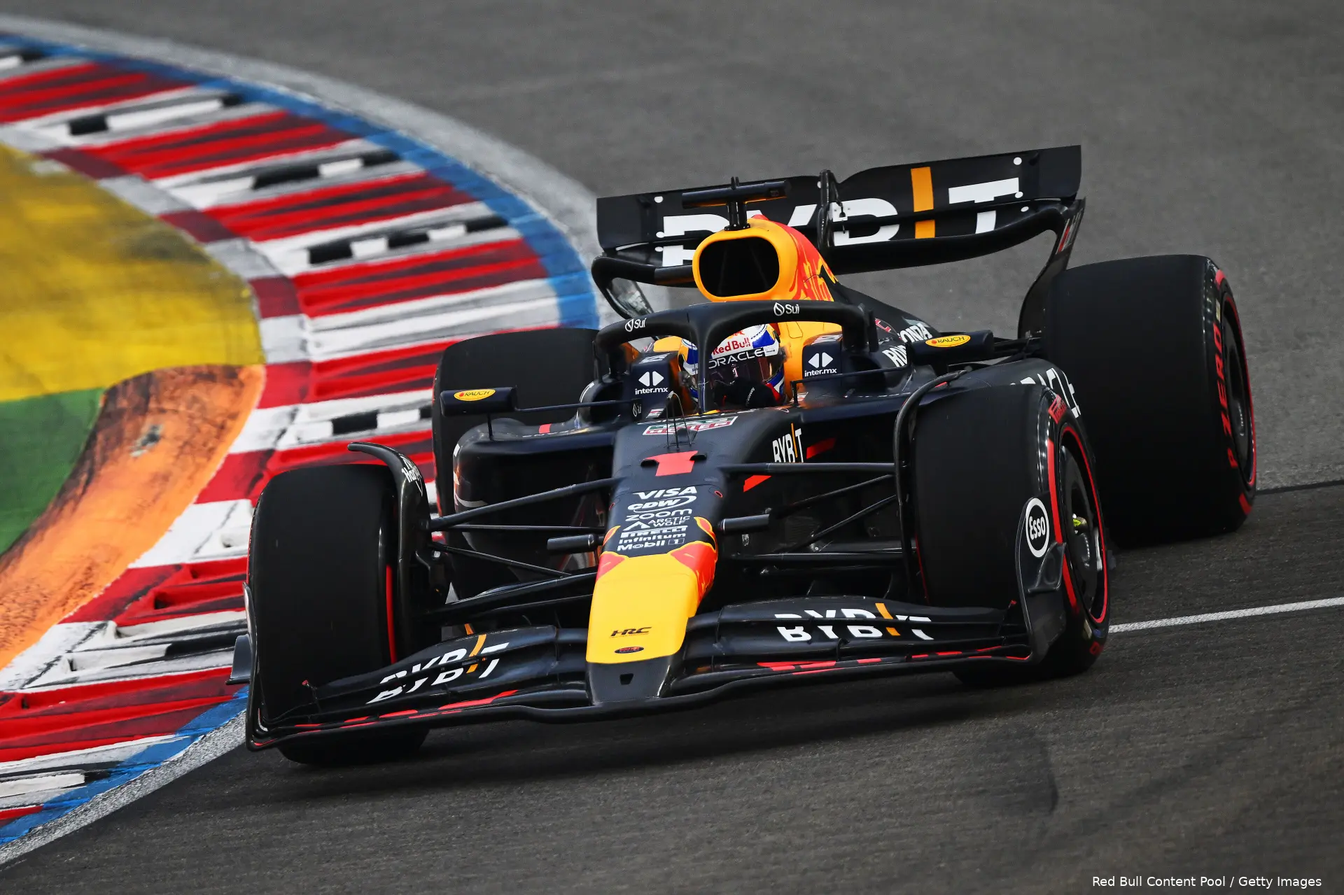 Max Verstappen, op snelheid voor P2, kwalificatie Grand Prix van Singapore 2024