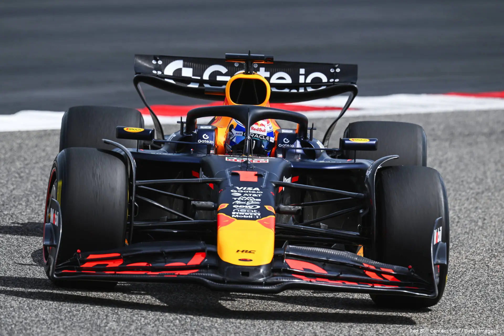 max verstappen rb21 bahrein wintertest red bull racing 12 116