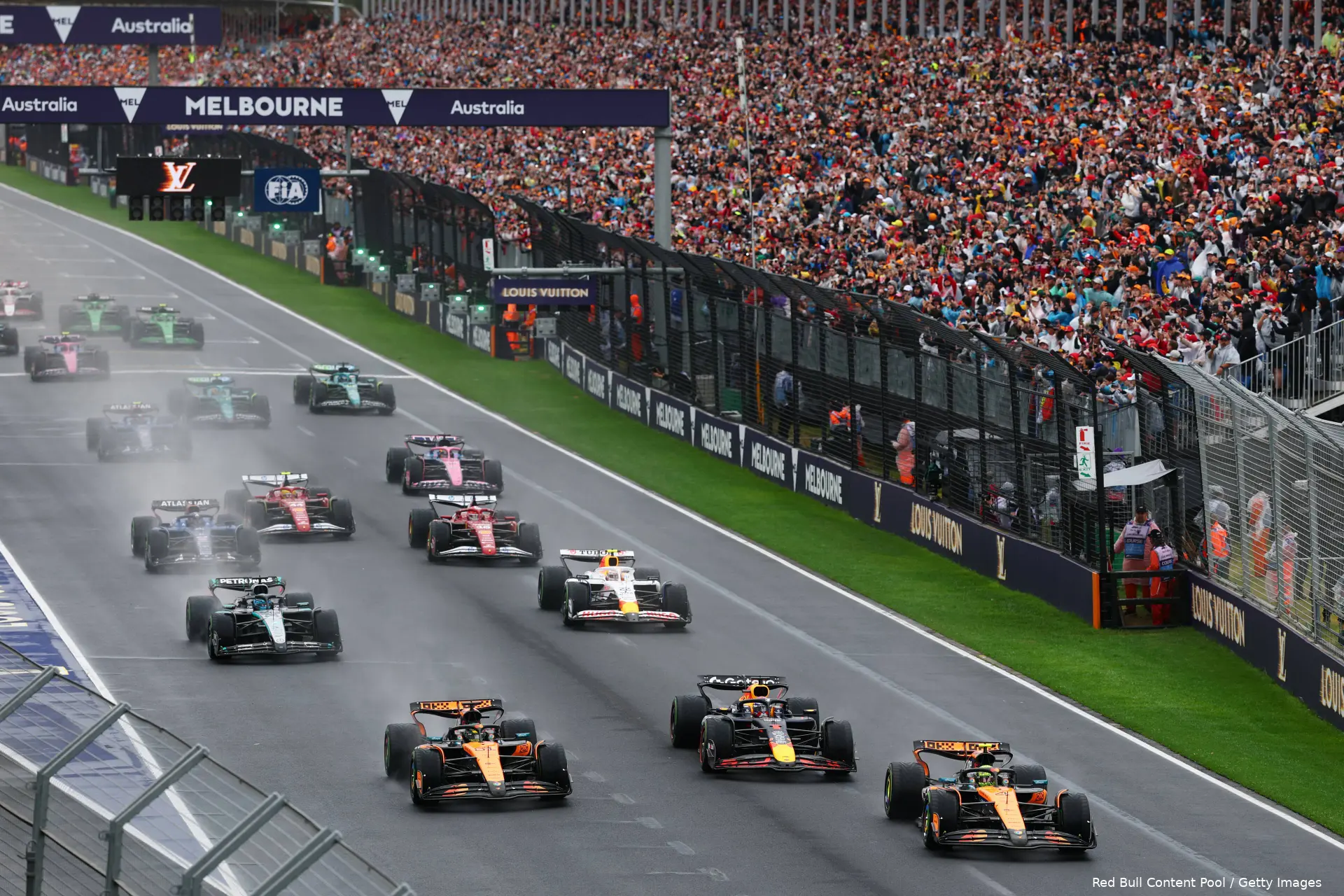 max verstappen gp australie 2025 1 rb21 1 regen start lando norris oscar piastri 12