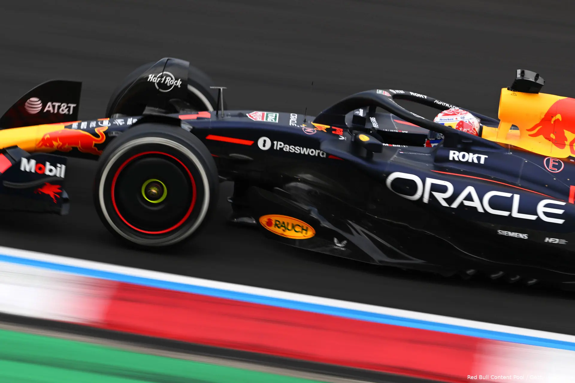 max verstappen red bull racing china rb21 zondag 13