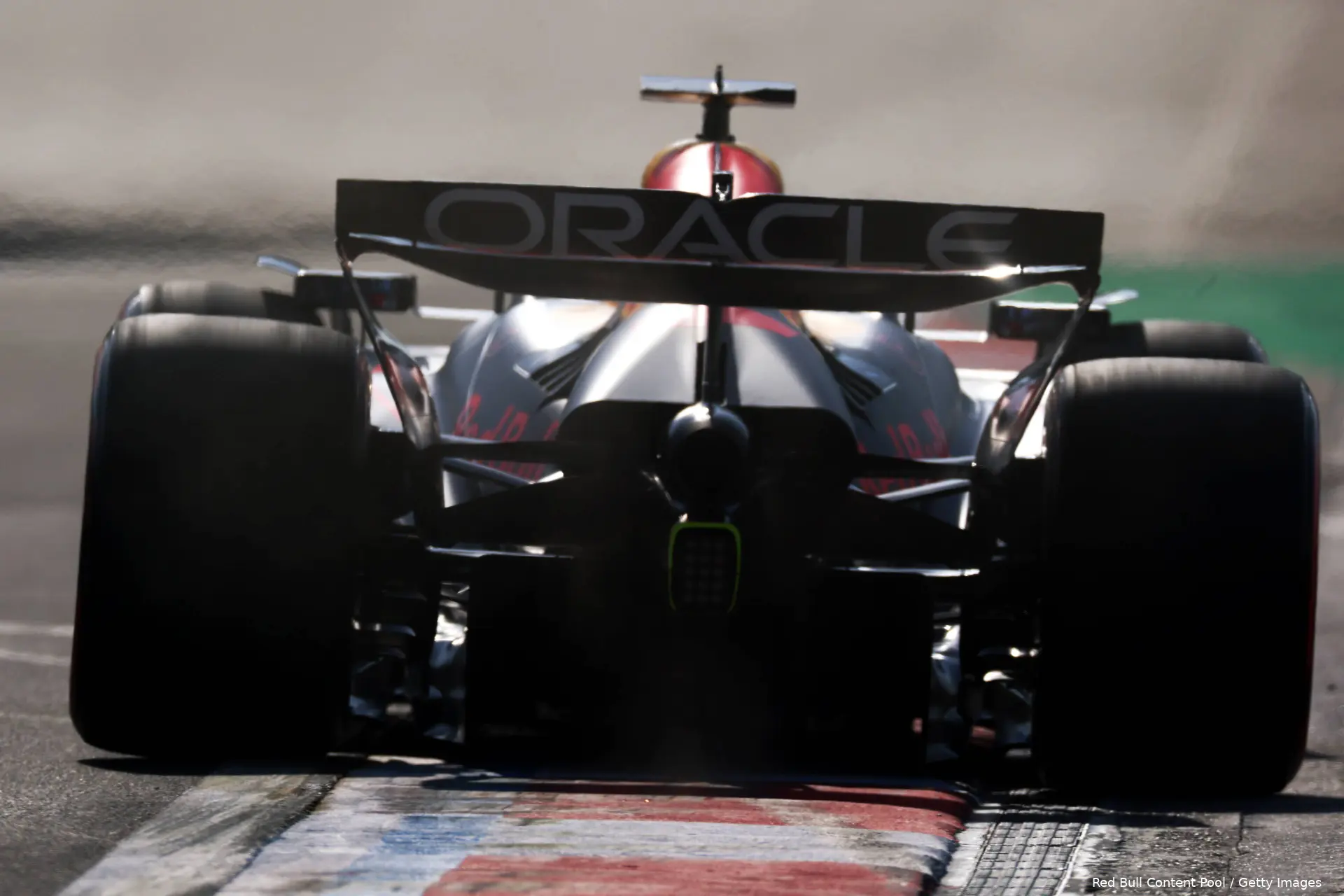 max verstappen red bull racing rb21 china kerbstone 124