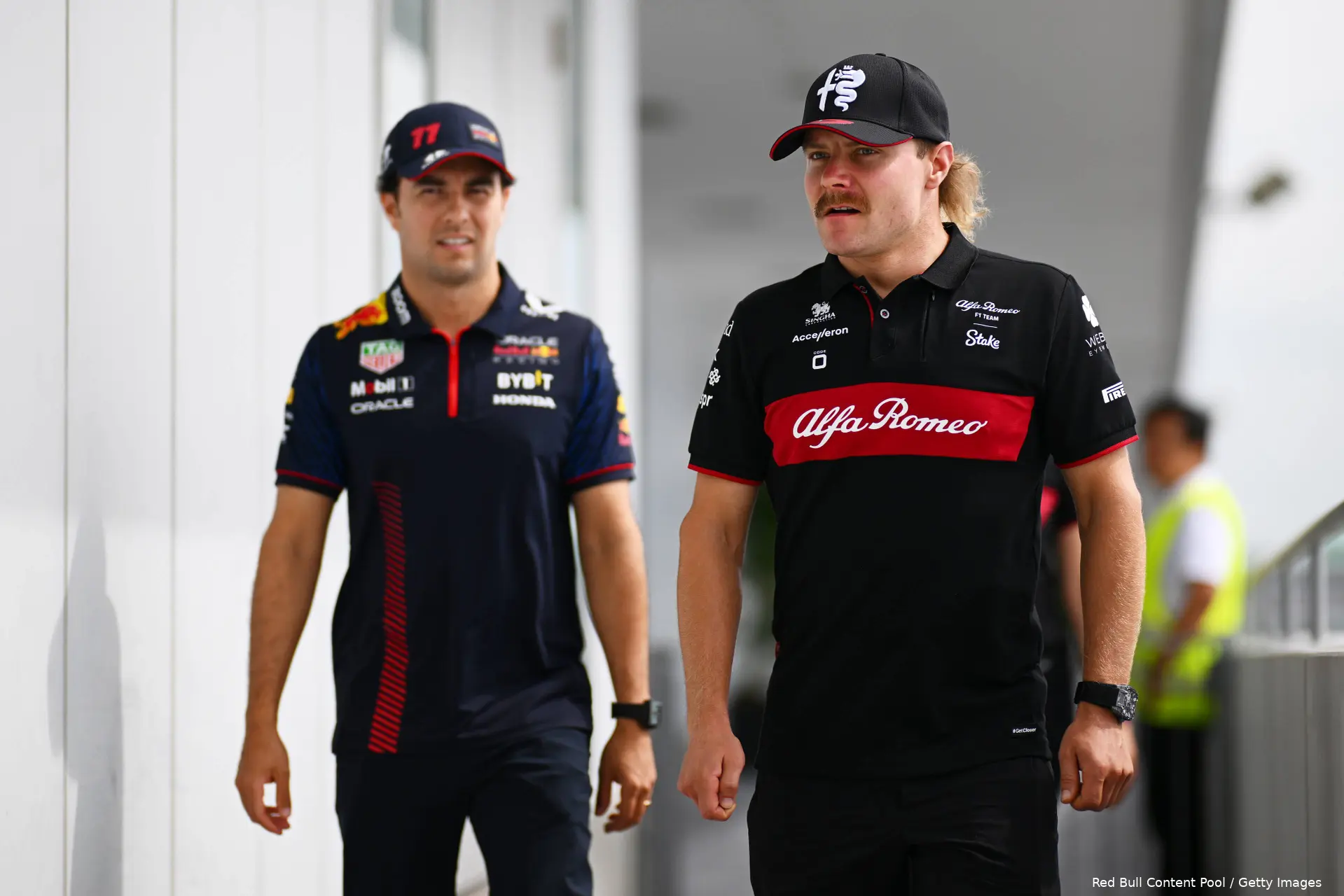 valtteri bottas sergio perez 1