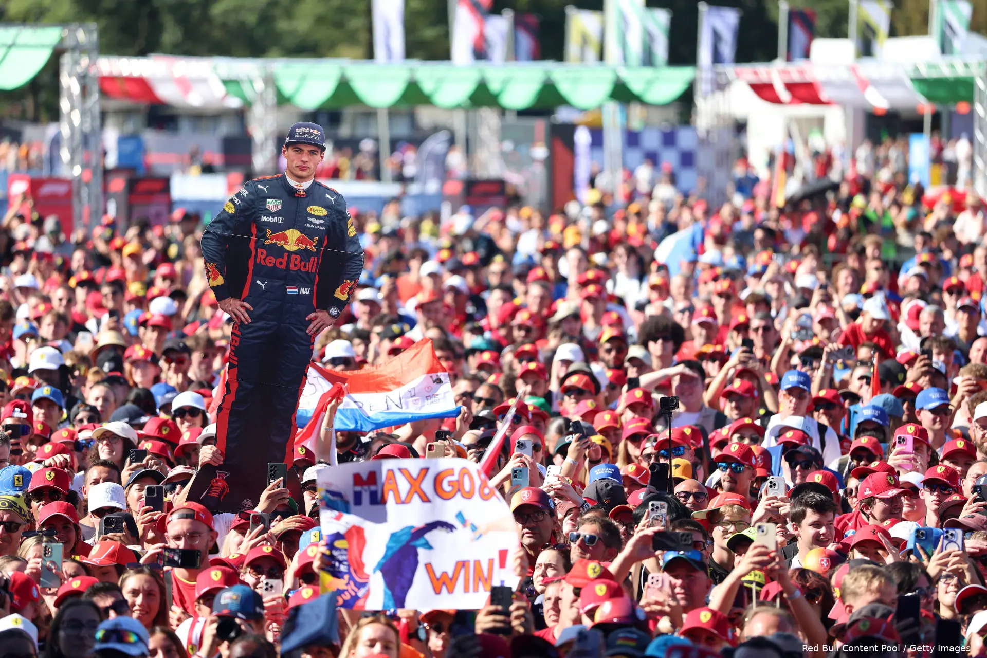 max-verstappen-red-bull-racing--italië-monza-zaterdag-1-fans