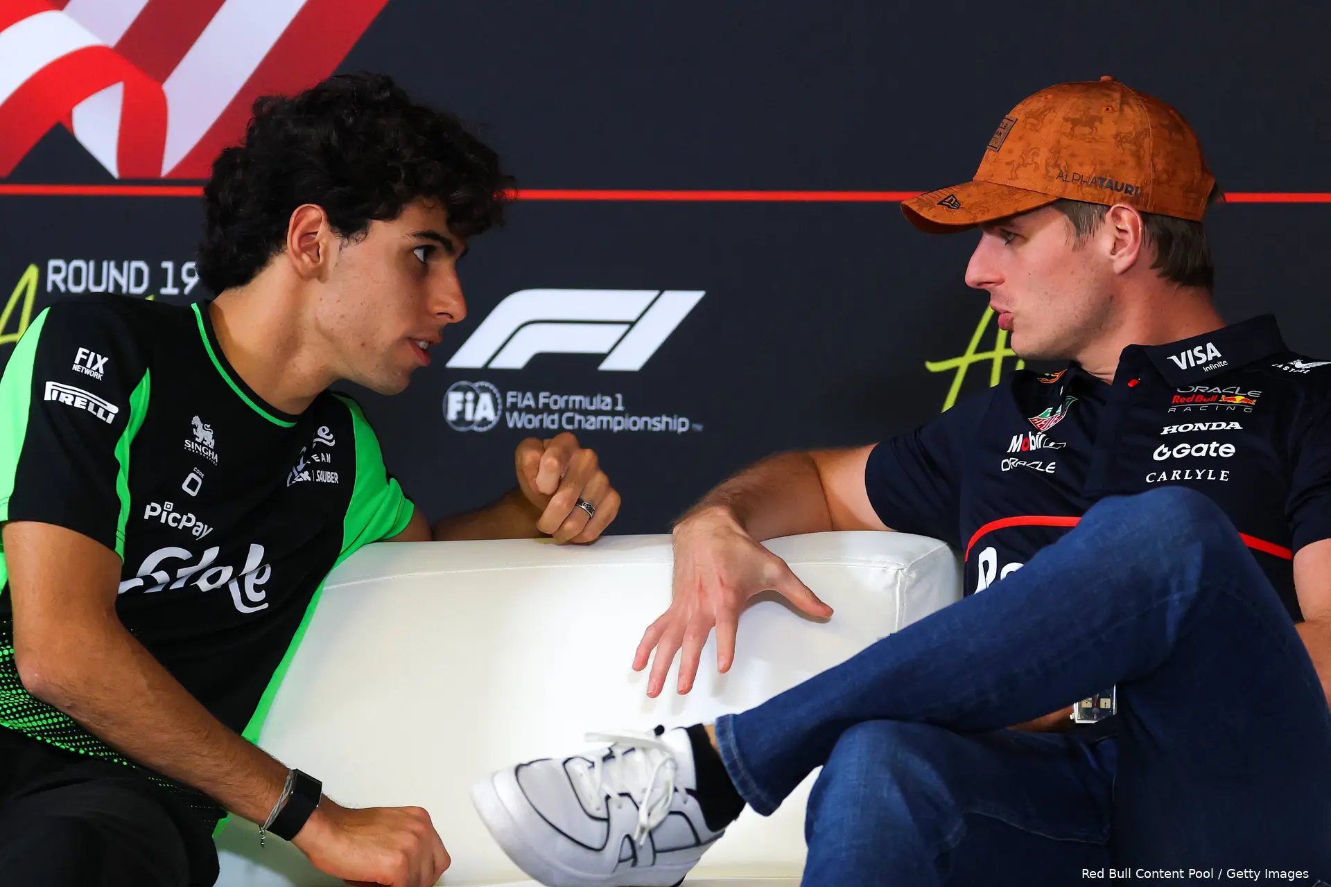 max-verstappen-gabriel-bortoleto-red-bull-racing-sauber-2025-cota-1