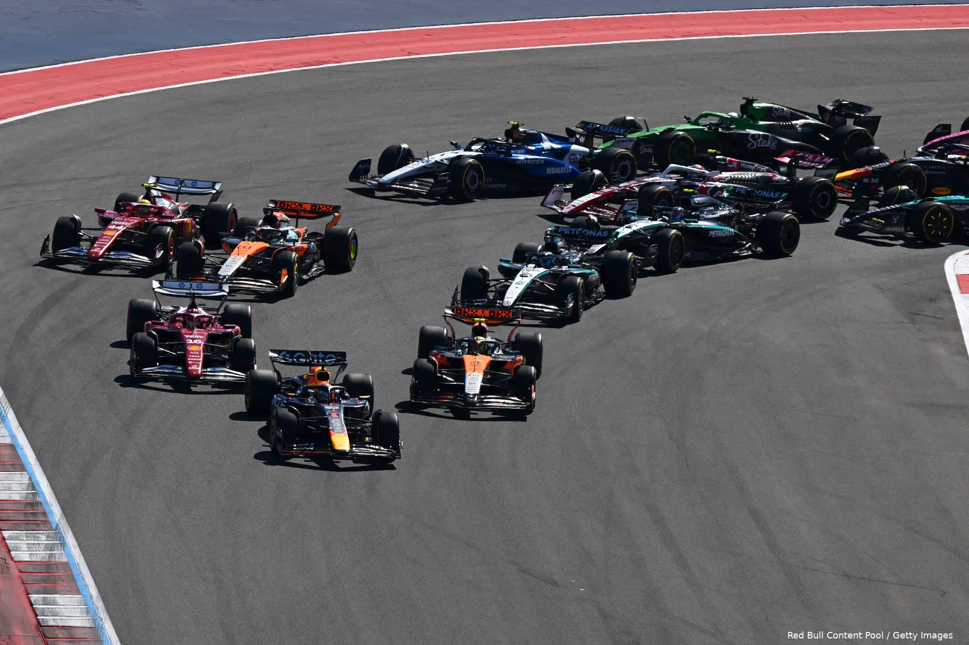 Red Bull-Verstappen-Cota-start- 1