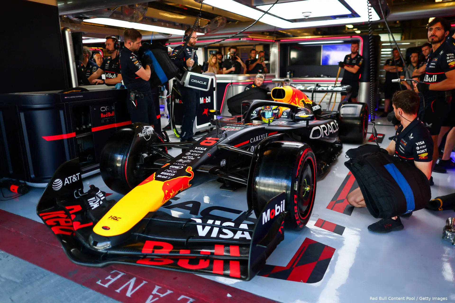 isack-hadjar-red-bull-racing-abu-dhabi-2025-test-147