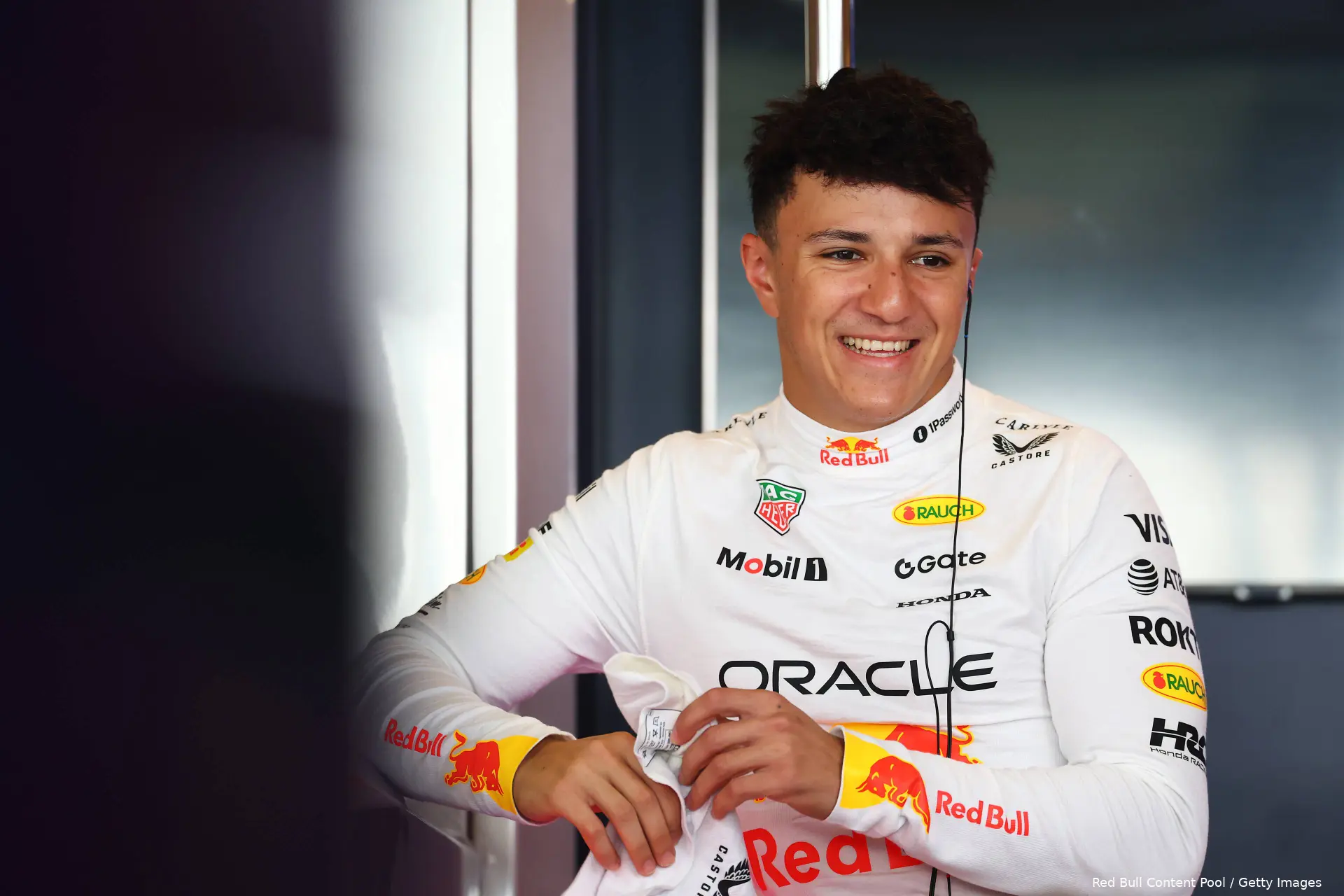 isack-hadjar-red-bull-racing-abu-dhabi-2025-test-18