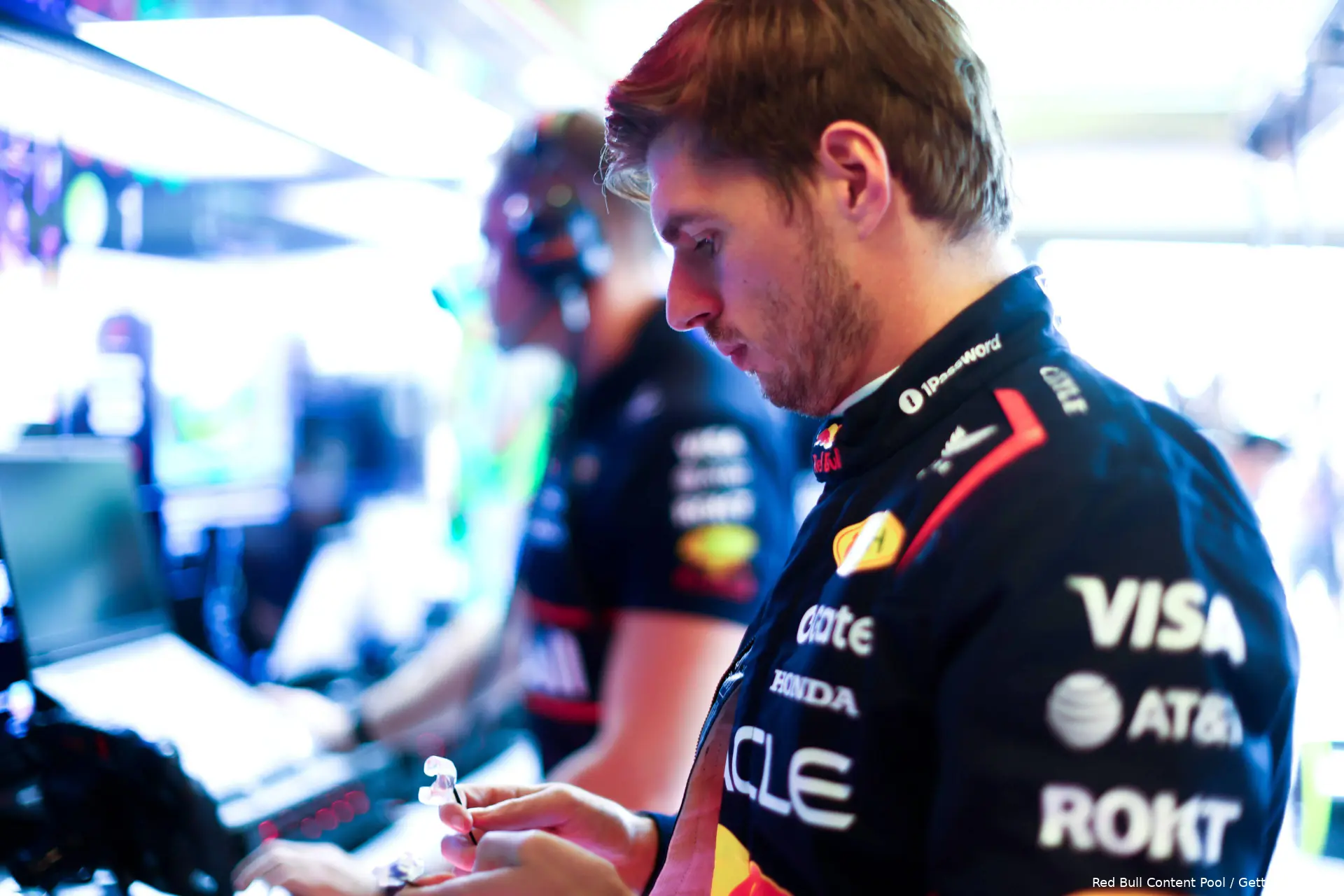 Verstappen-training-Abu Dhabi-Red Bull-3