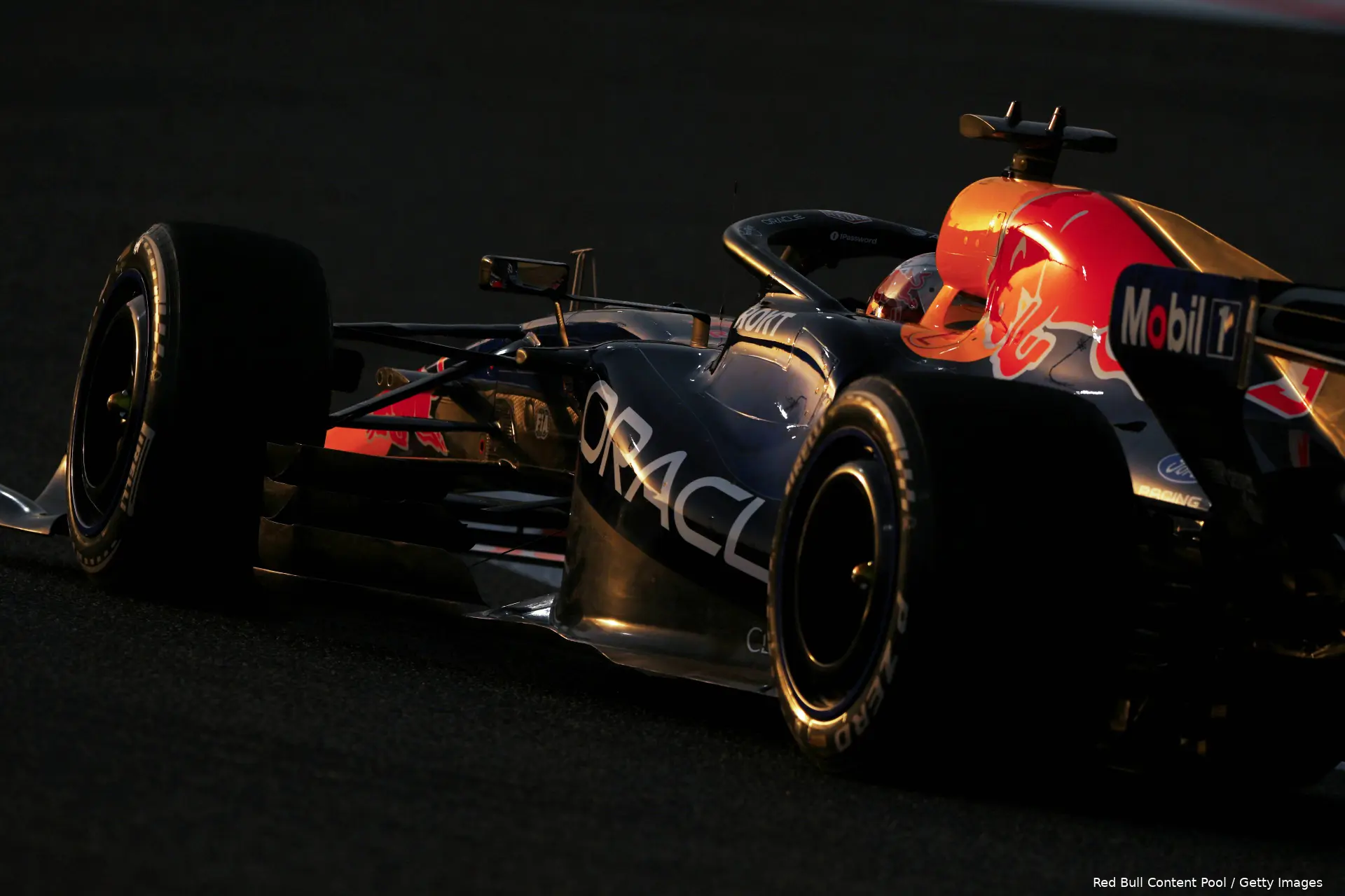 max-verstappen-red-bull-racing-10-pre-season-test1-2026-day1