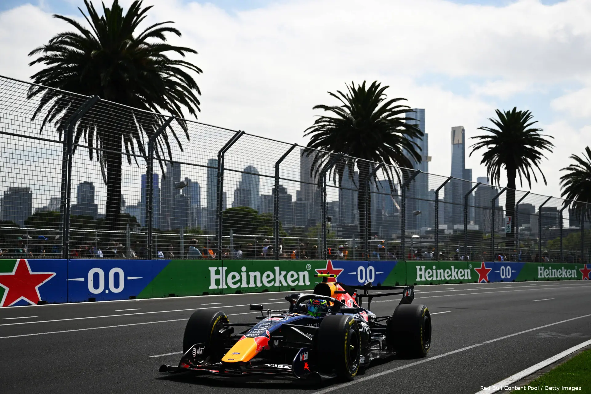 red-bull-racing-max-verstappen-australië-melbourne-1-1-rb22-13