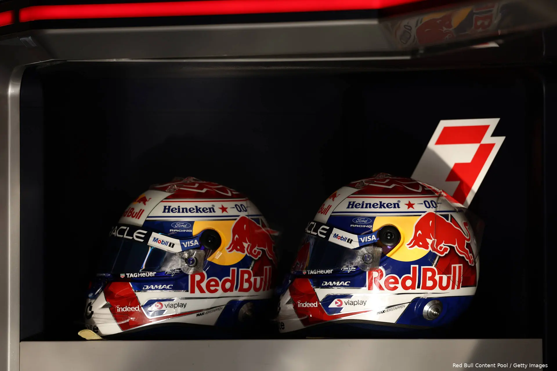 max-verstappen-canada-2026-helm-helmen-startnummer-3
