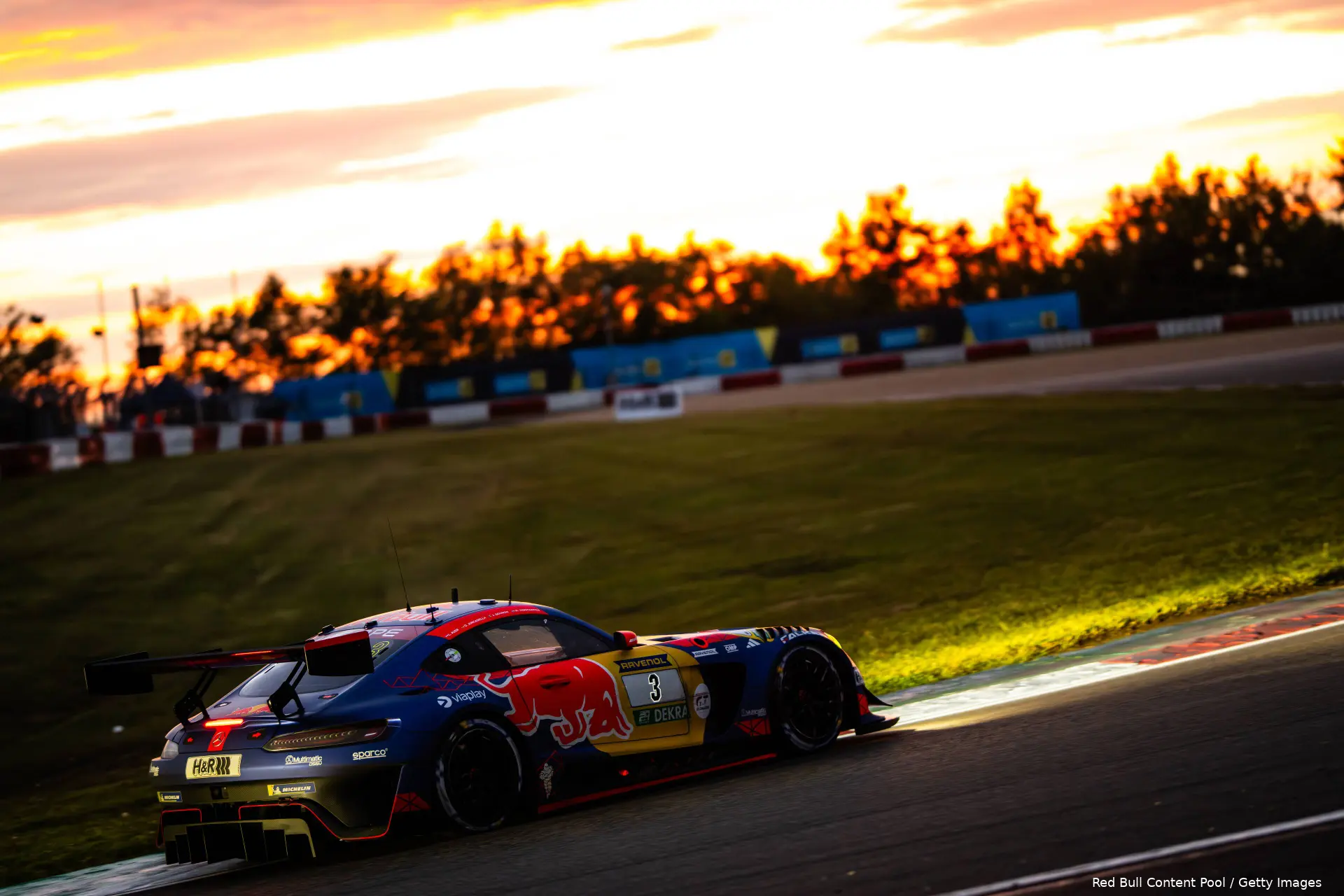 max-verstappen-jules-gounon-dani-juncadella-lucas-auer-verstappen-racing-24-uur-nurburgring-nordschleife-12