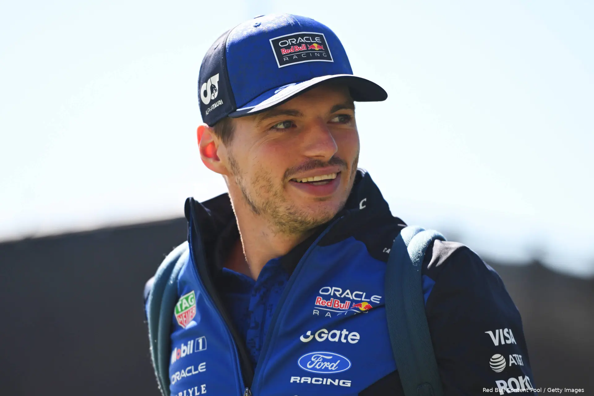 max-verstappen-red-bull-racing-canada-vrijdag-12-lach