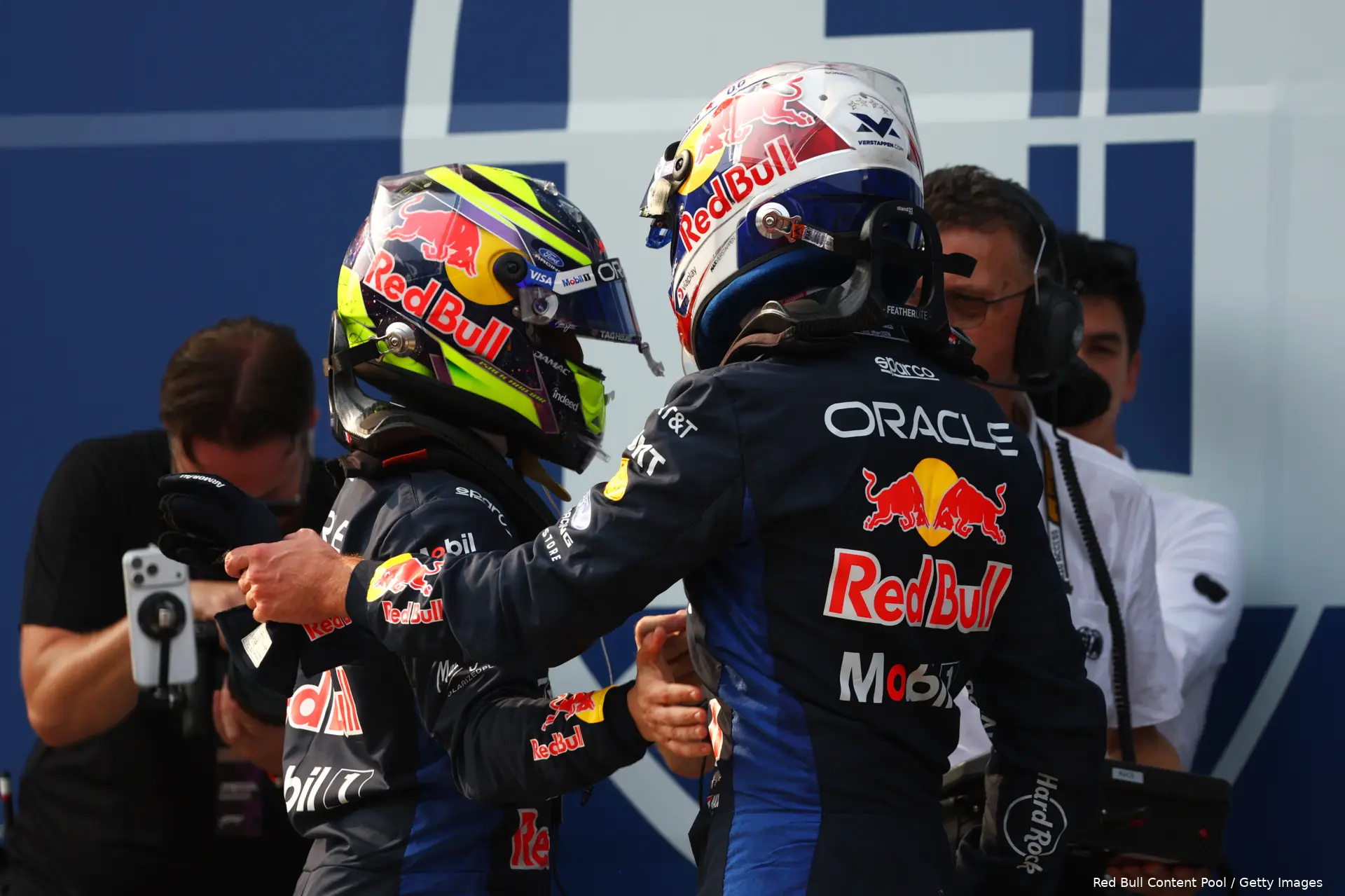 max-verstappen-pole-red-bull-sepang-maleisie-bahrein-isack-hadjar-2