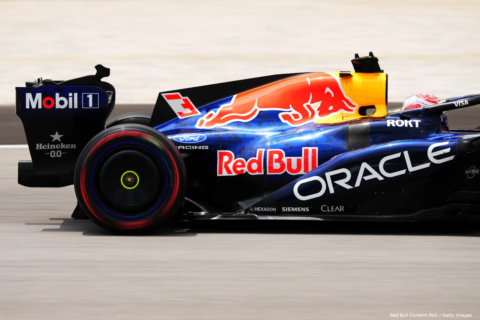 max-verstappen-RB22-maleisie-sepang-bahrein-4
