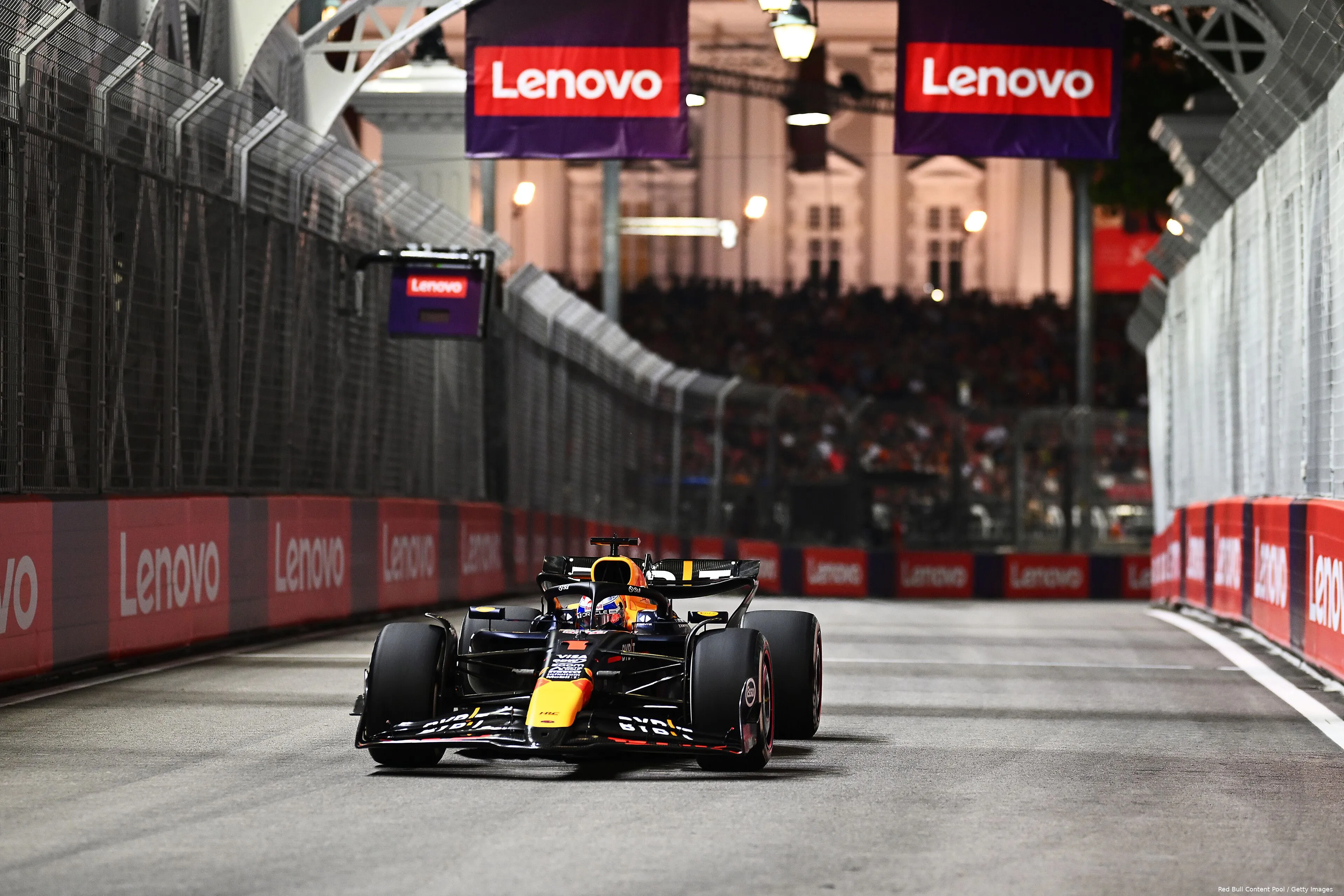 red bull racing singapore vrijdag 2024 verstappen 8