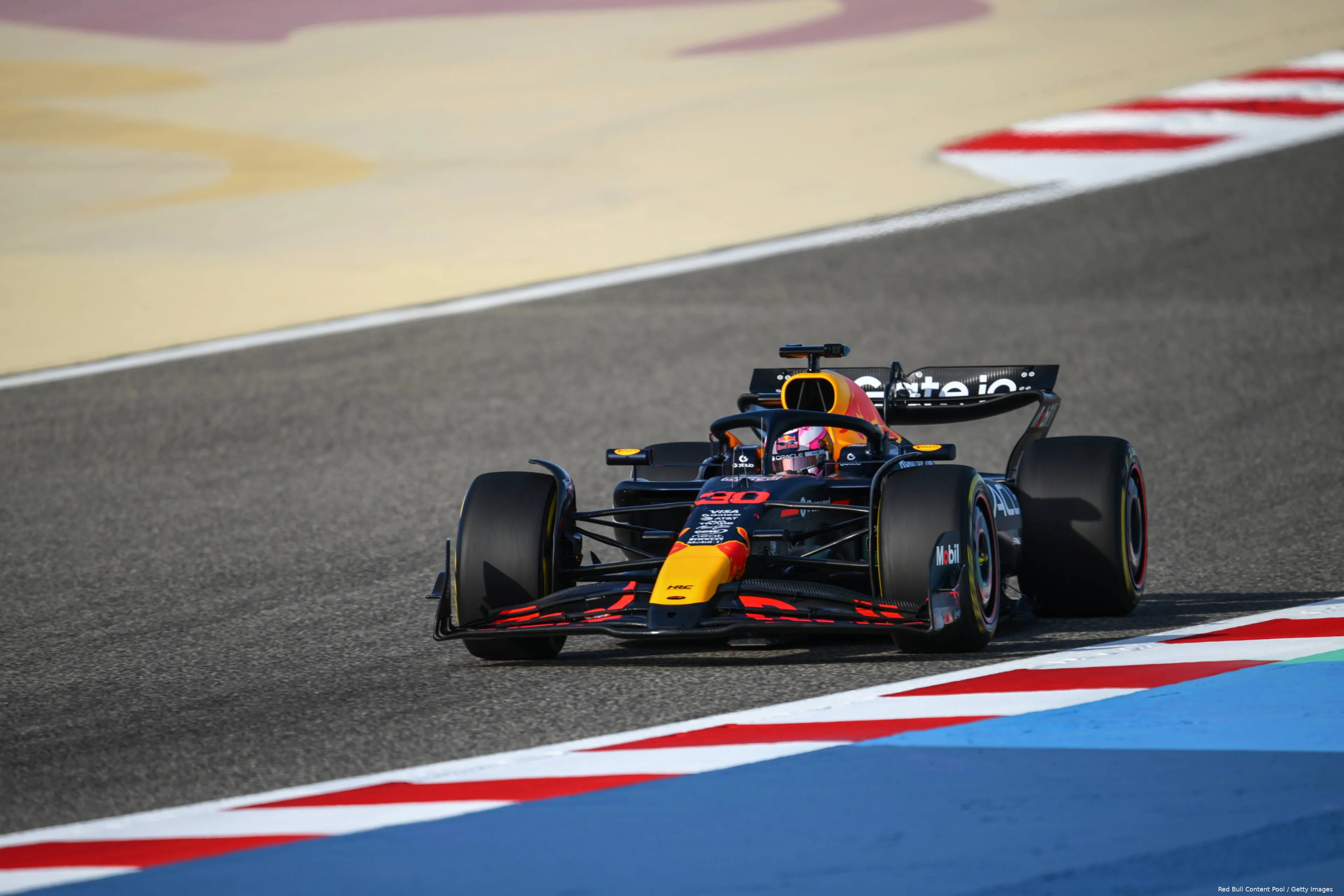 liam lawson red bull rb21 bahrain shakedown