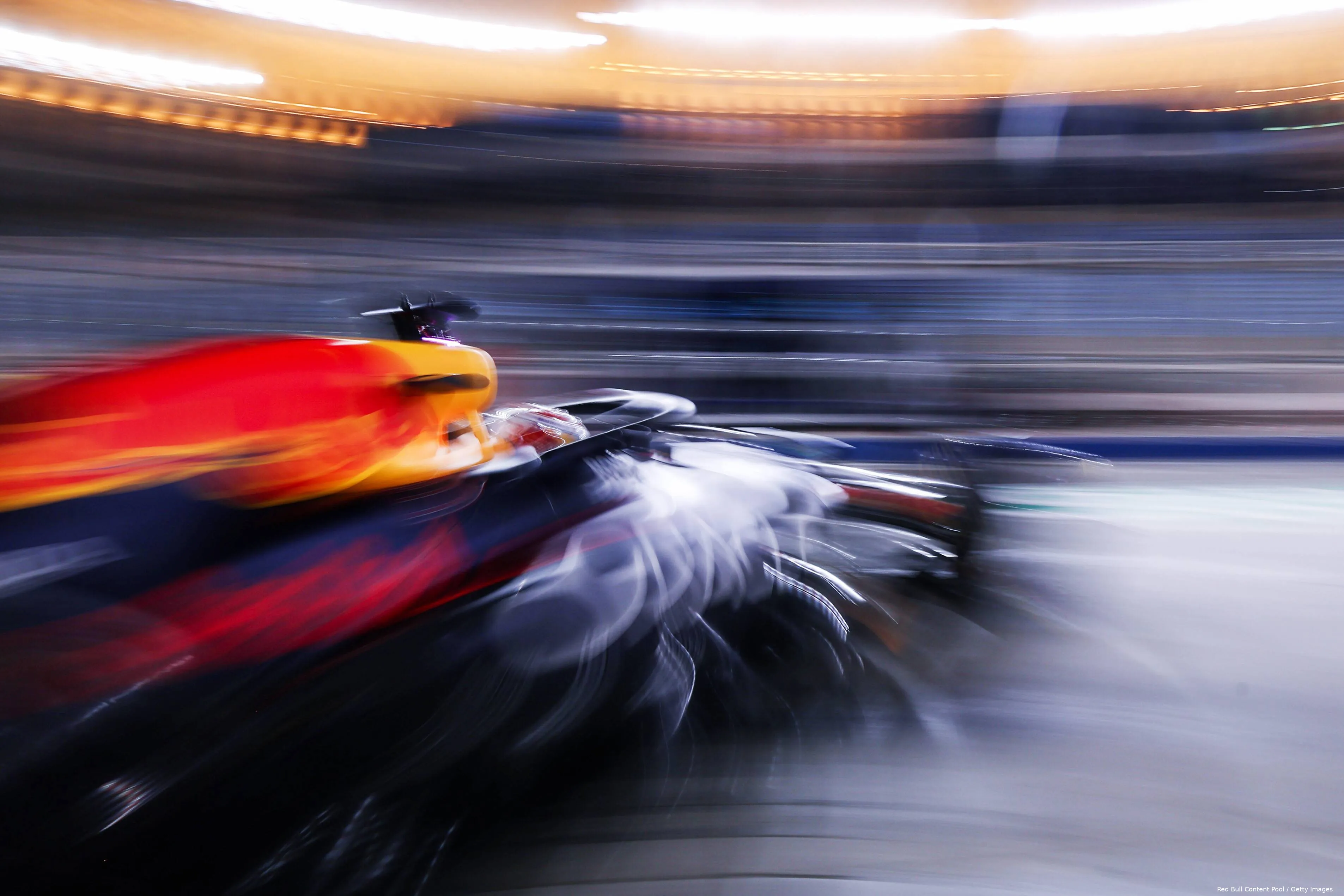 max verstappen rb21 red bull racing bahrein 2025 wintertest 12123 19