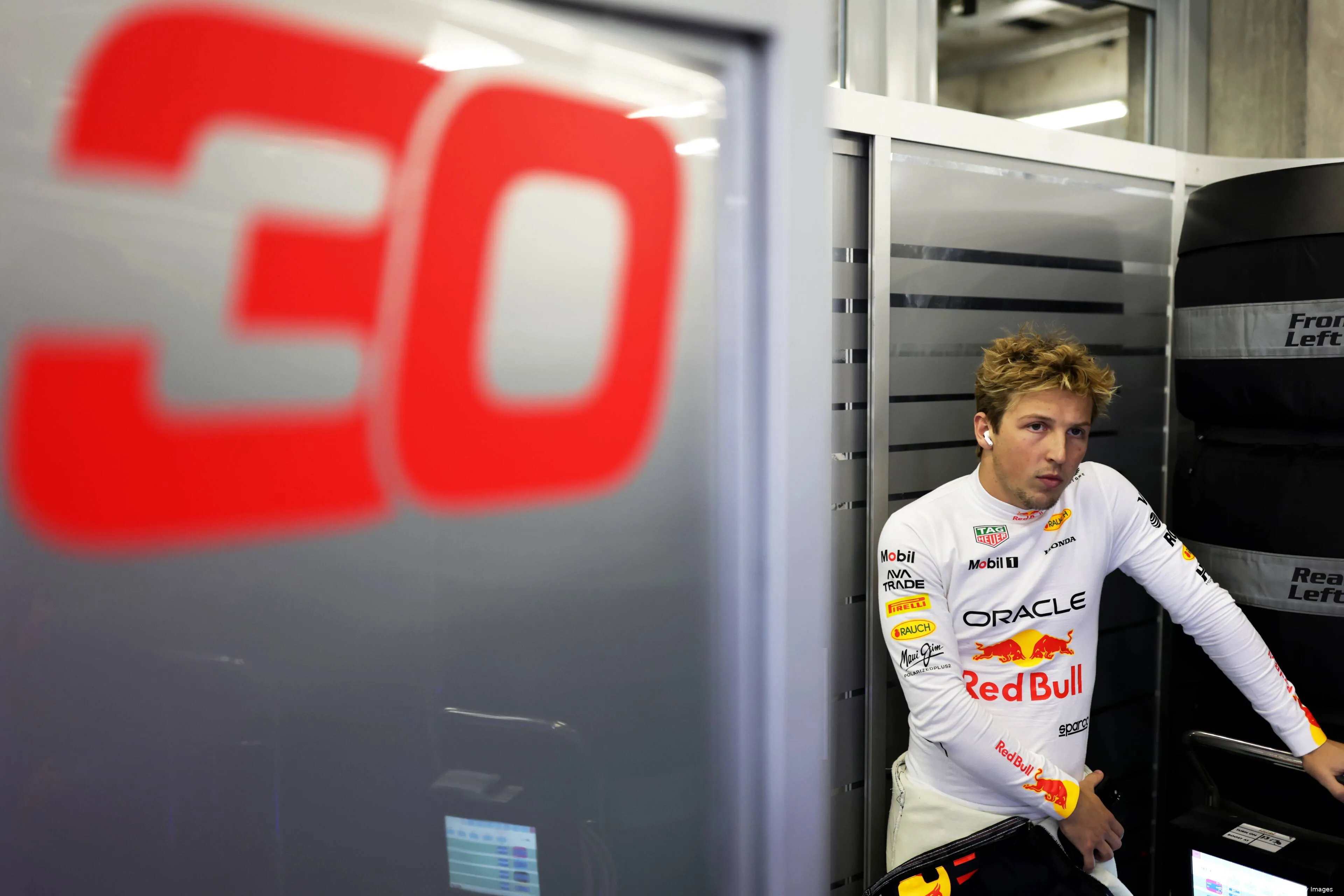 liam lawson china 2025 12 1