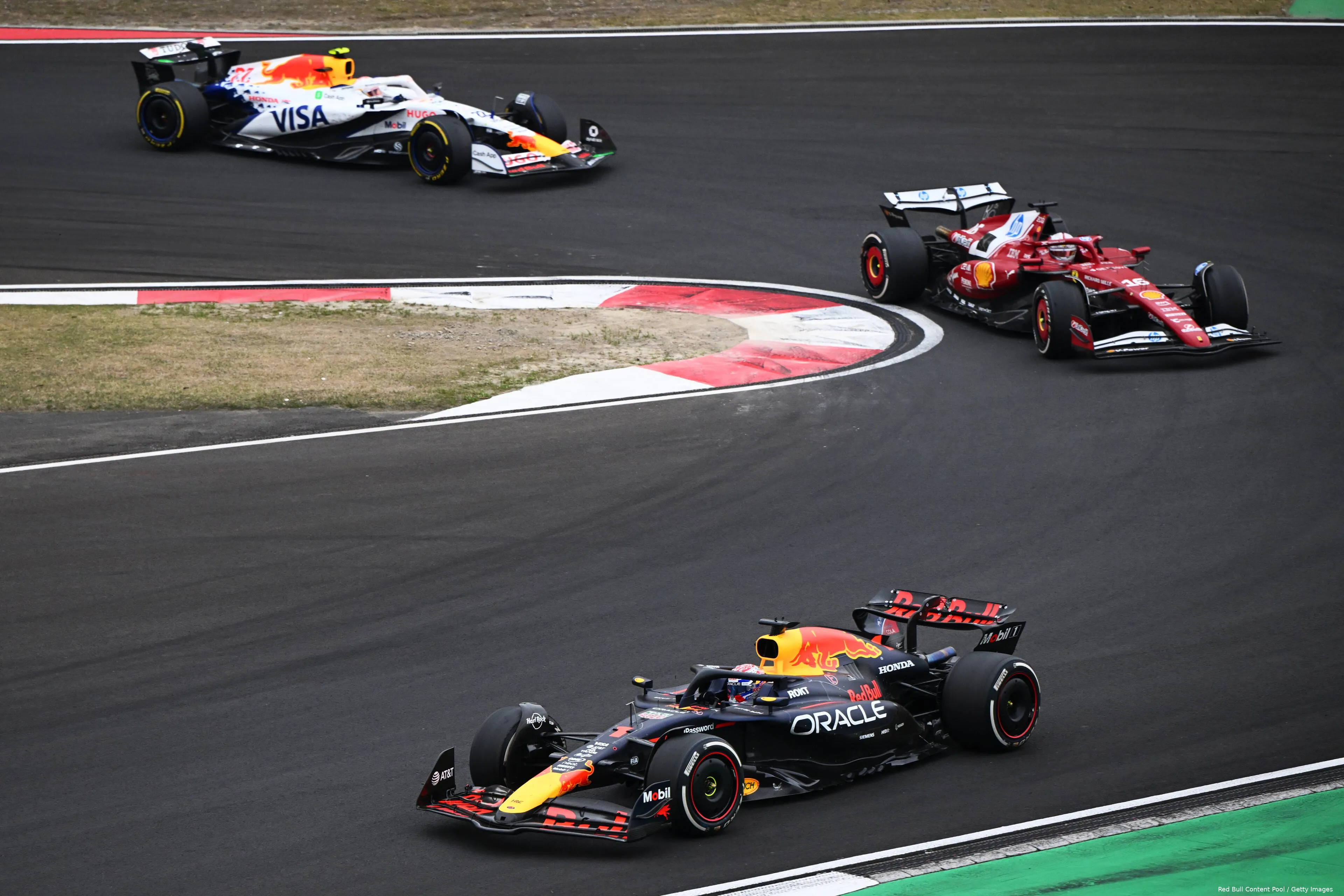 max verstappen red bull racing china rb21 zondag 1charles leclerc isack hadjar