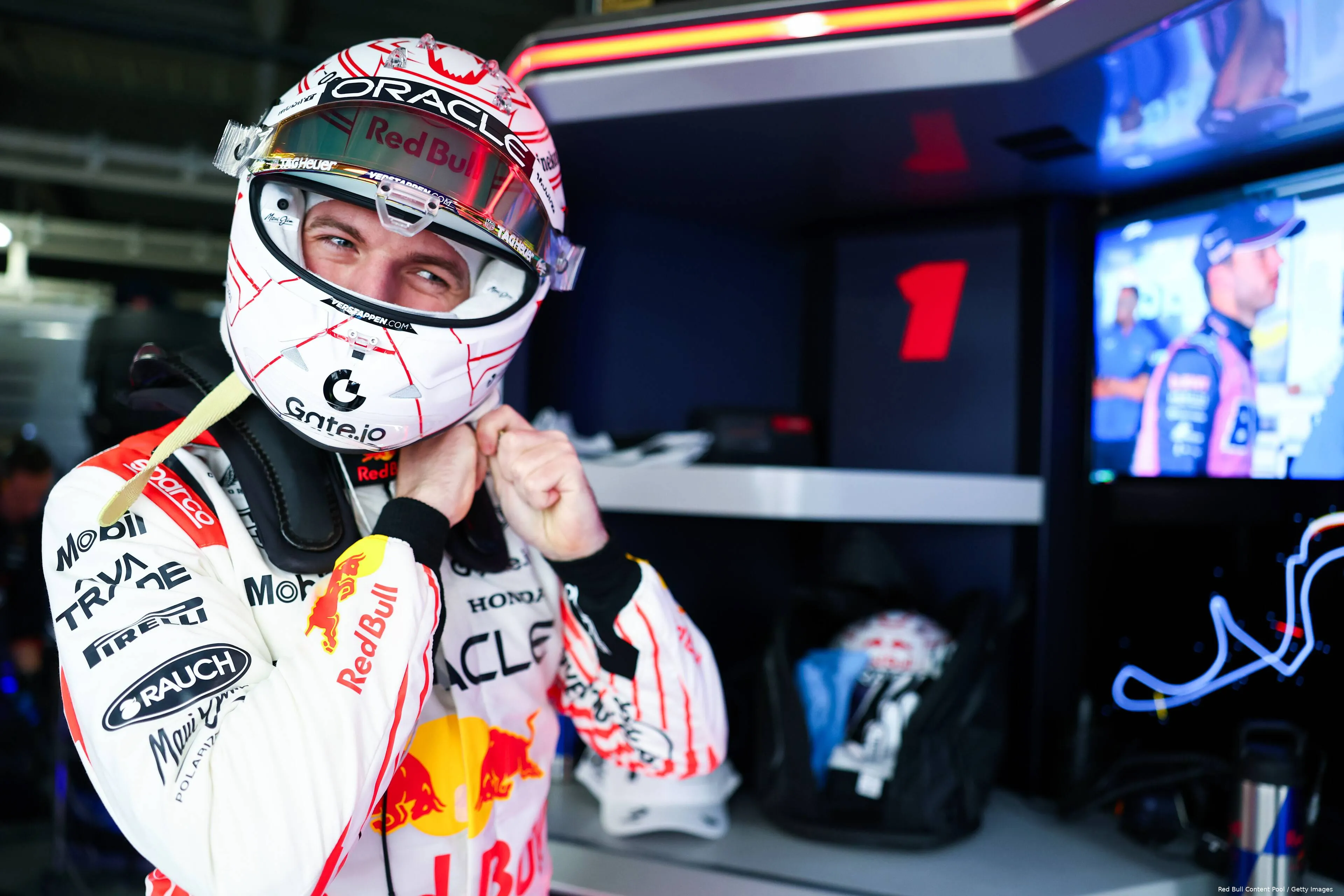 max verstappen racepak wit japan 2025 14