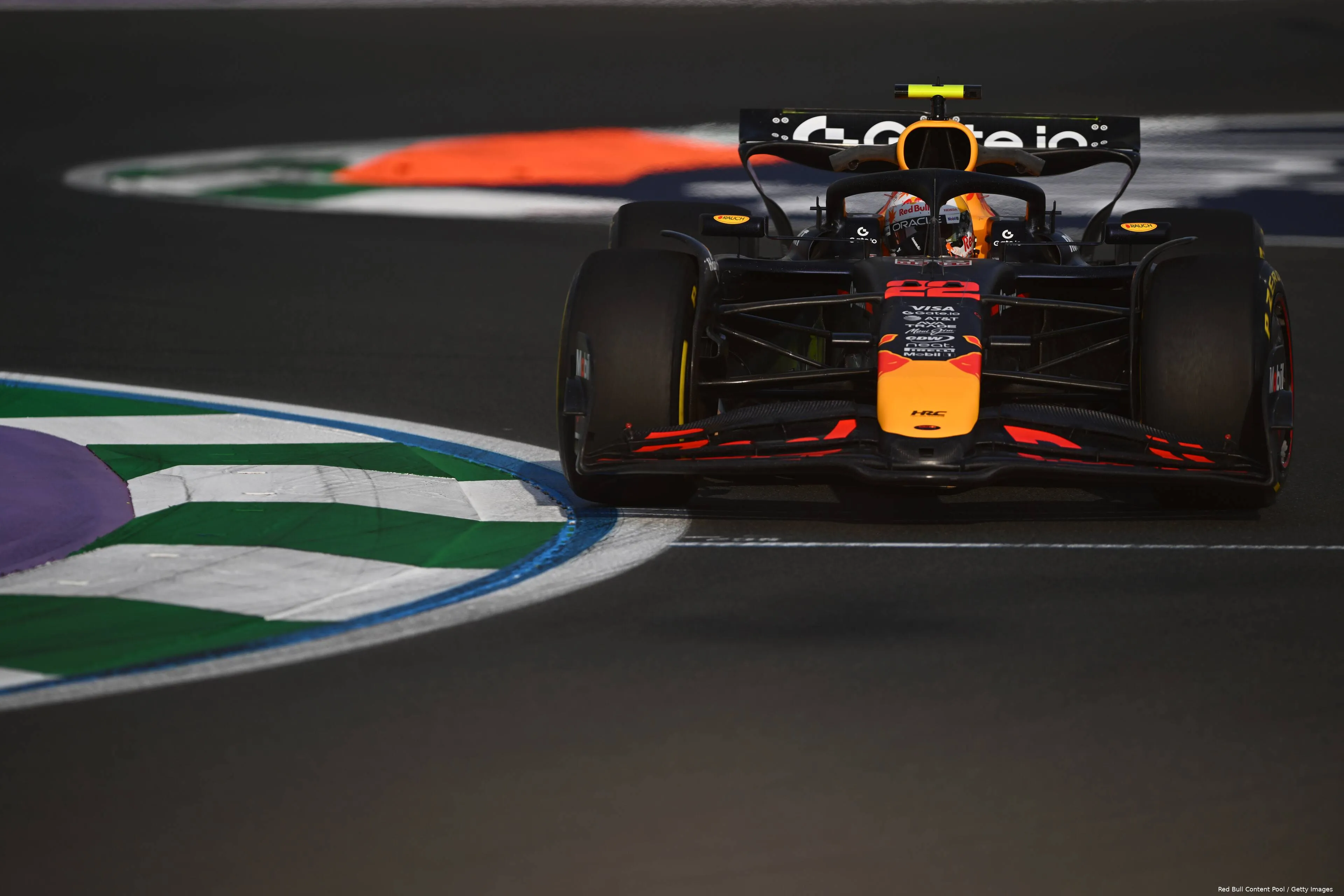 yuki tsunoda red bull racing rb21 saoedi arabie 1