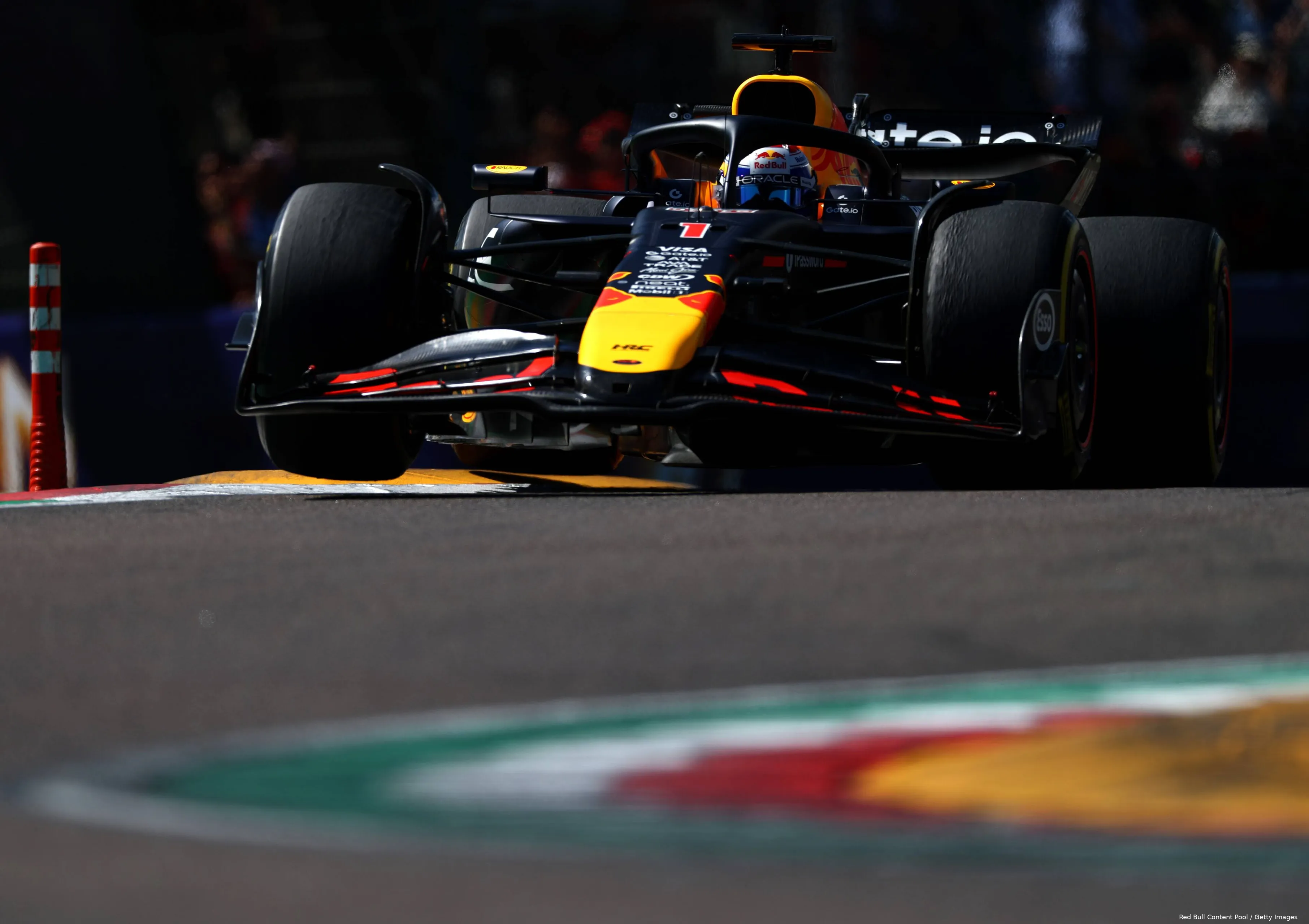 max verstappen rb21 red bull racing 2025 emilia romagna zondag race 11