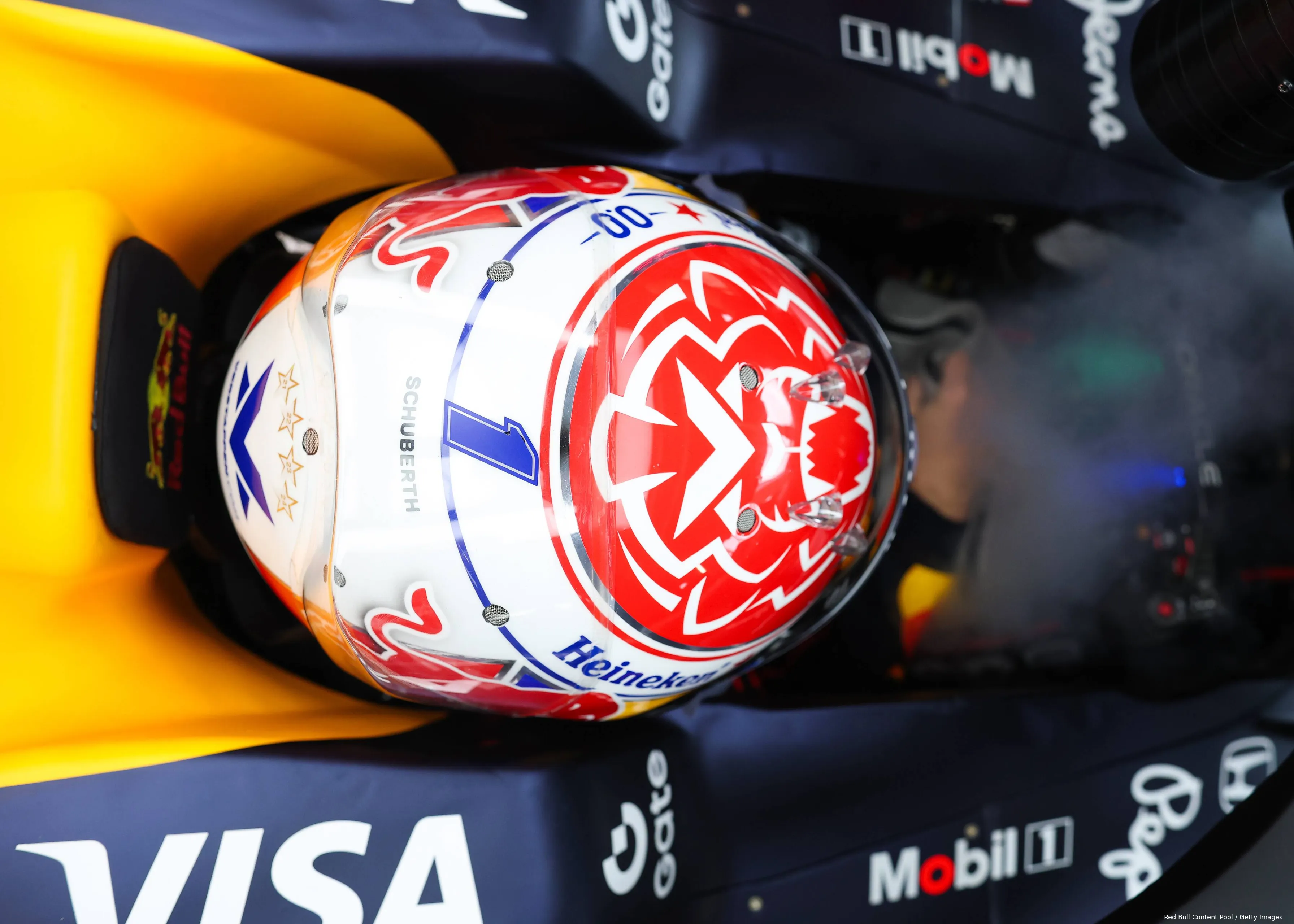 max verstappen red bull racing 2025 silverstone groot brittannie zaterdag kwalificatie helm 1