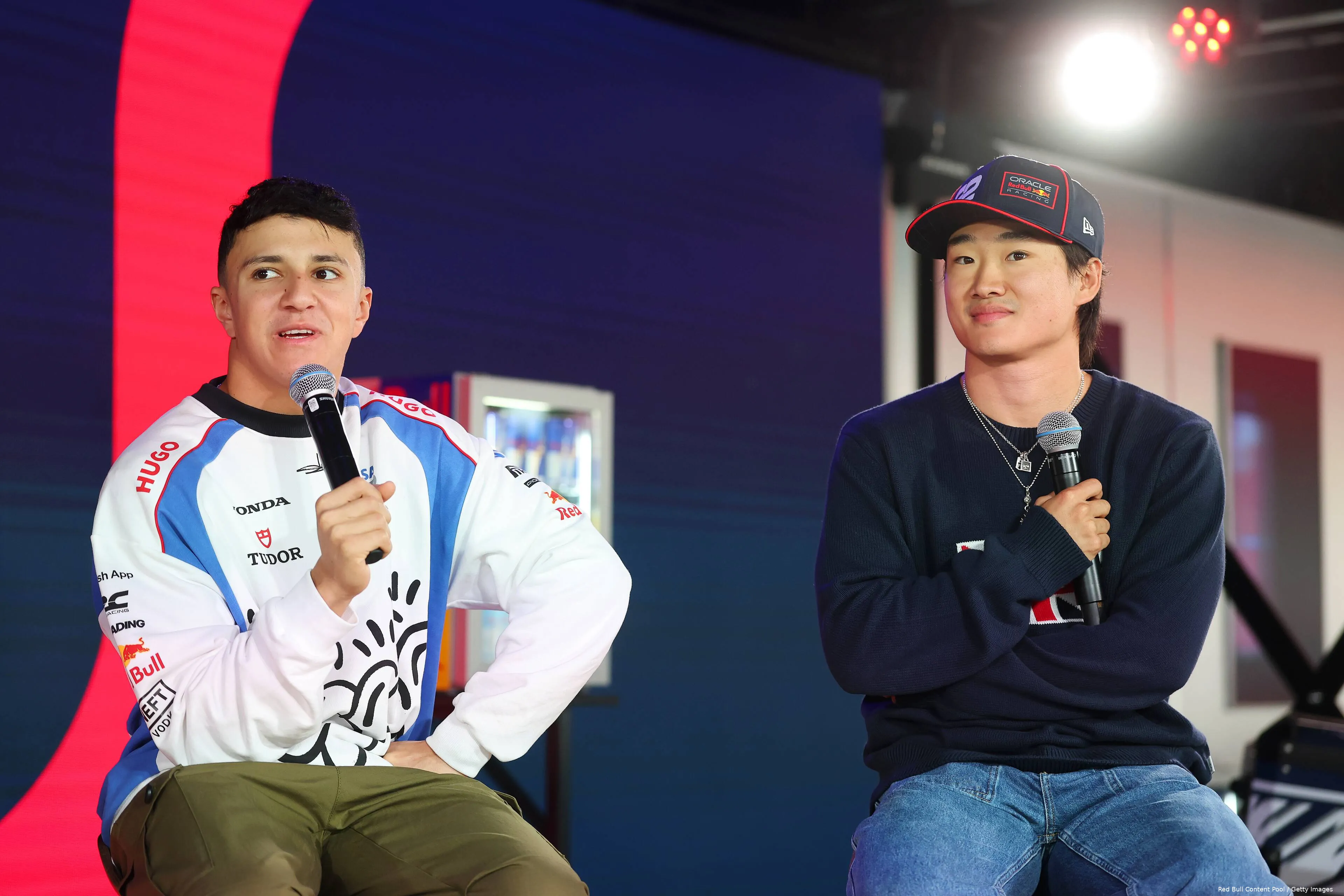 yuki tsunoda red bull racing isack hadjar racing bulls 2025 silverstone groot brittannie 1