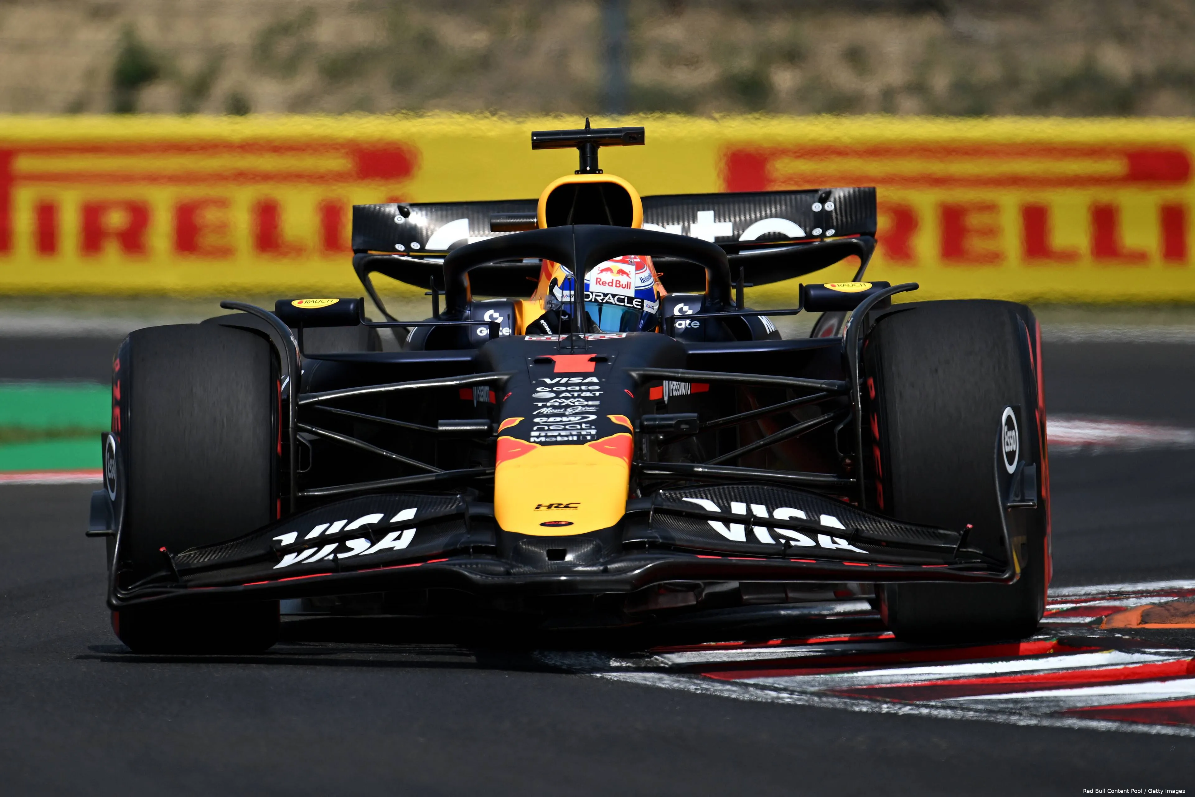 verstappen-red-bull-hongarije-vt3-5