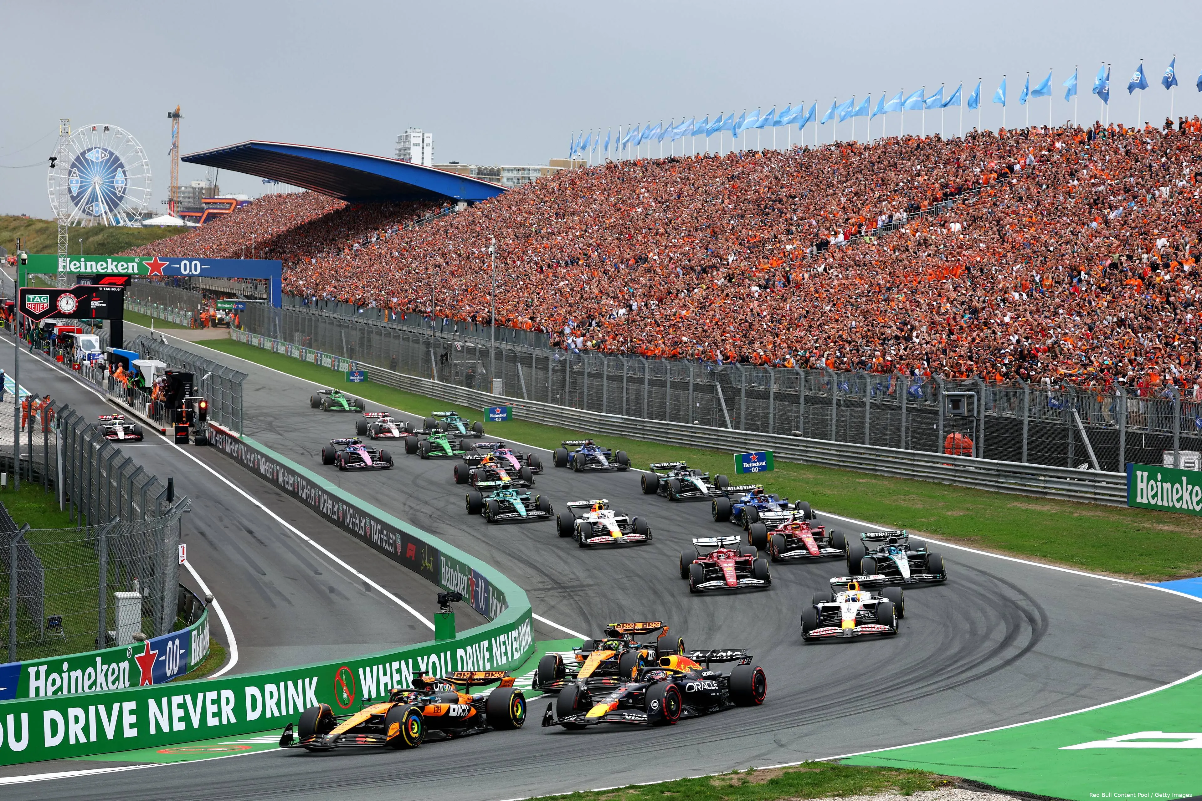 Verstappen-Zandvoort-Nederland_Red Bull-1-start-zandvoort-1992