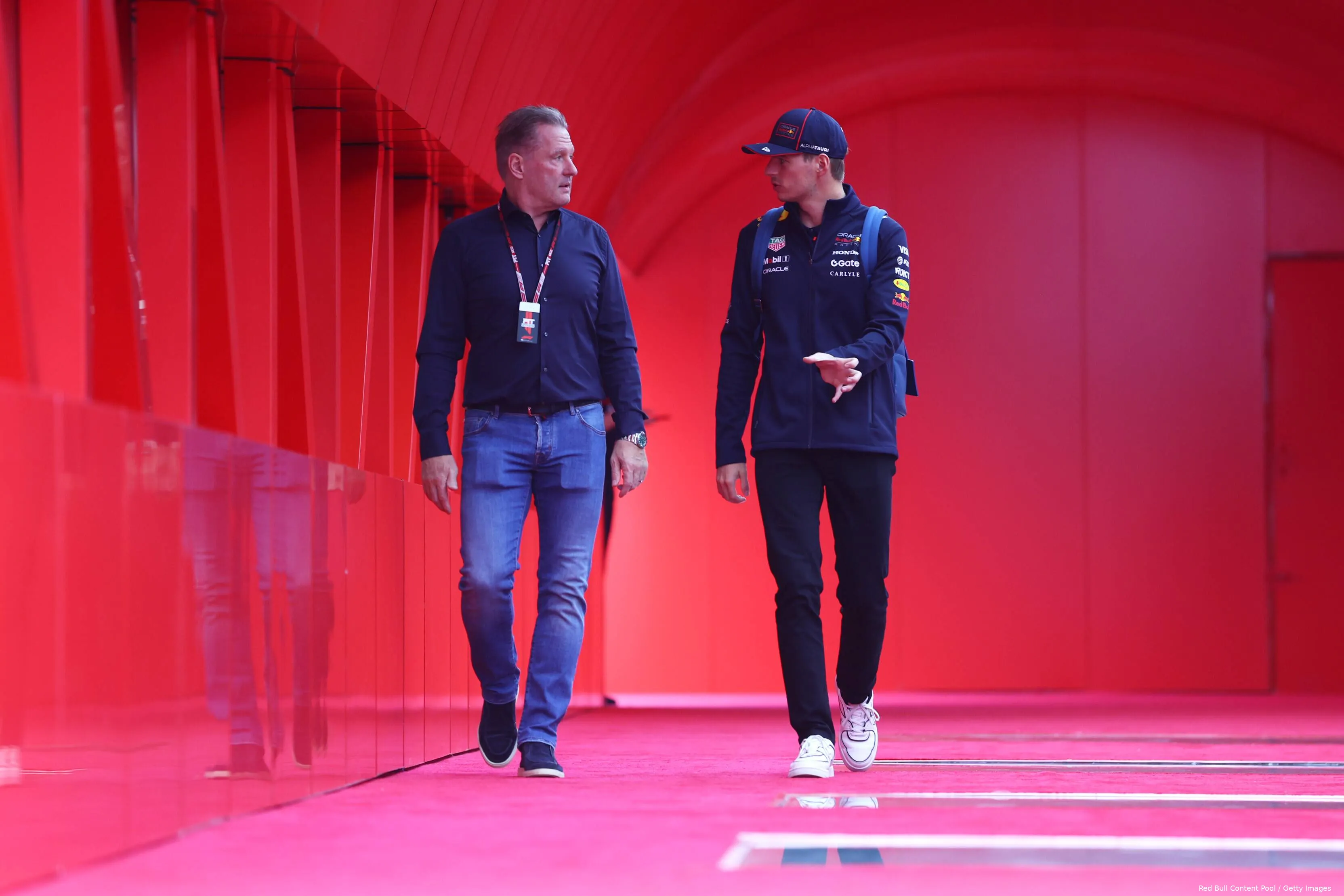 max-verstappen-red-bull-bakoe-2025-14-jos-verstappen