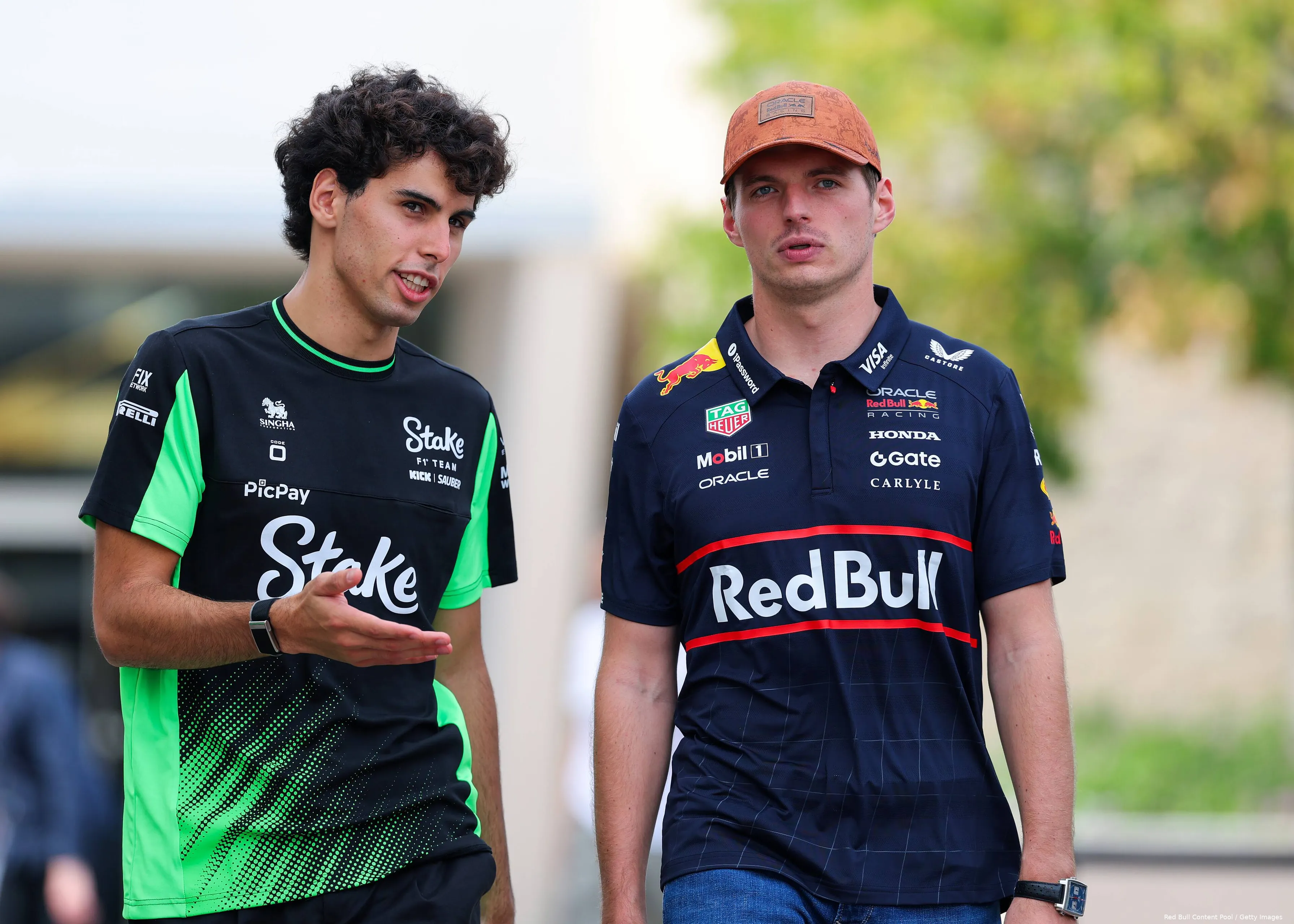 max-verstappen-gabriel-bortoleto-red-bull-racing-sauber-2025-cota-1391