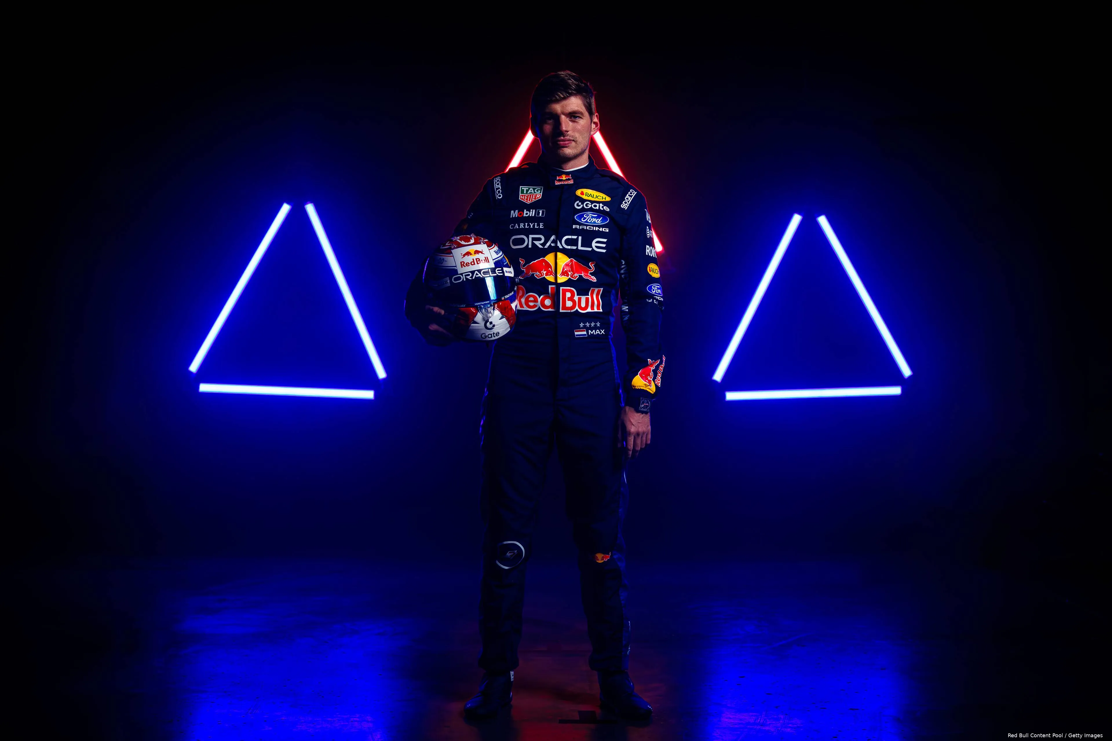 Verstappen-helm-2026-3