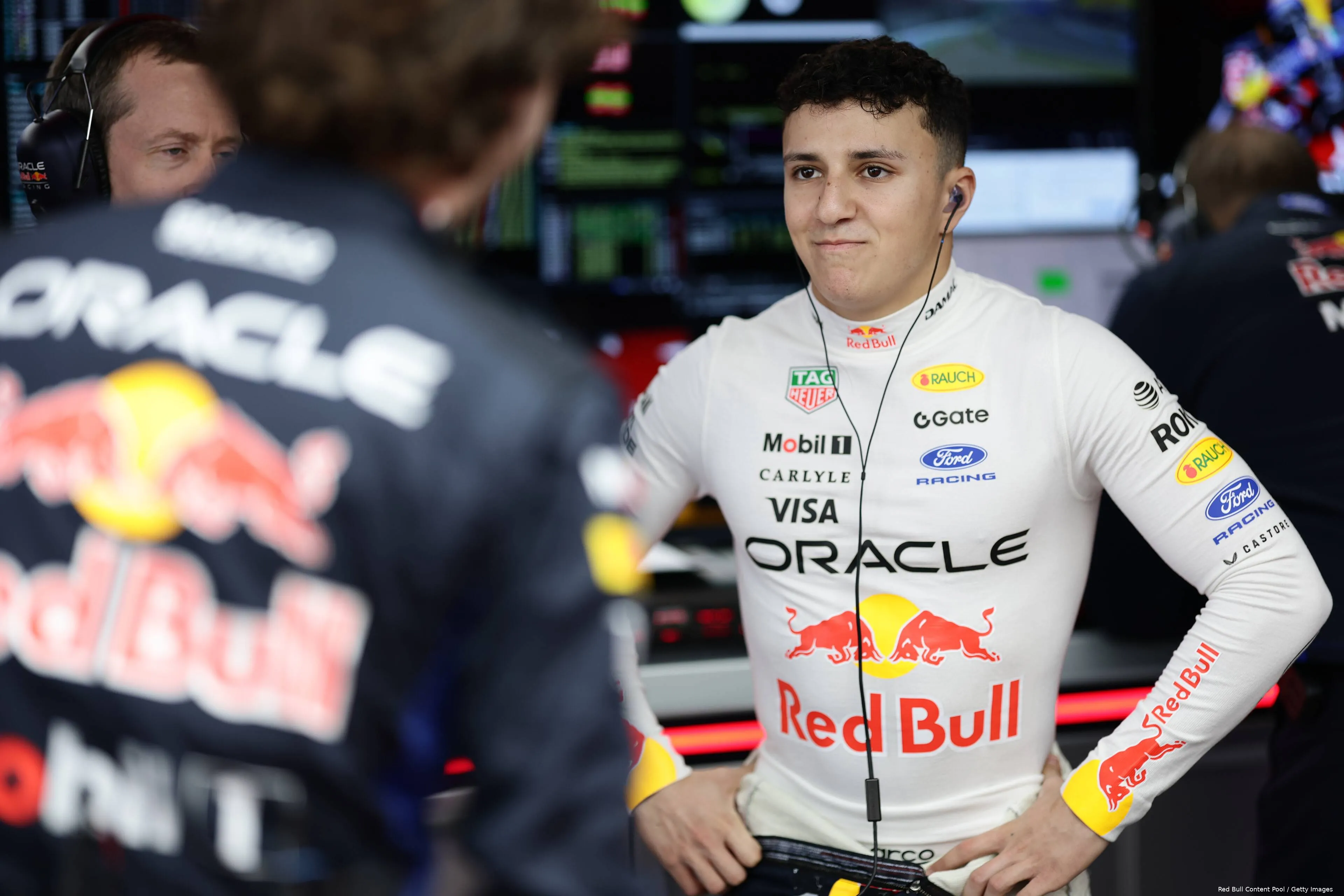 isack-hadjar-red-bull-2026-zondag-japan-race