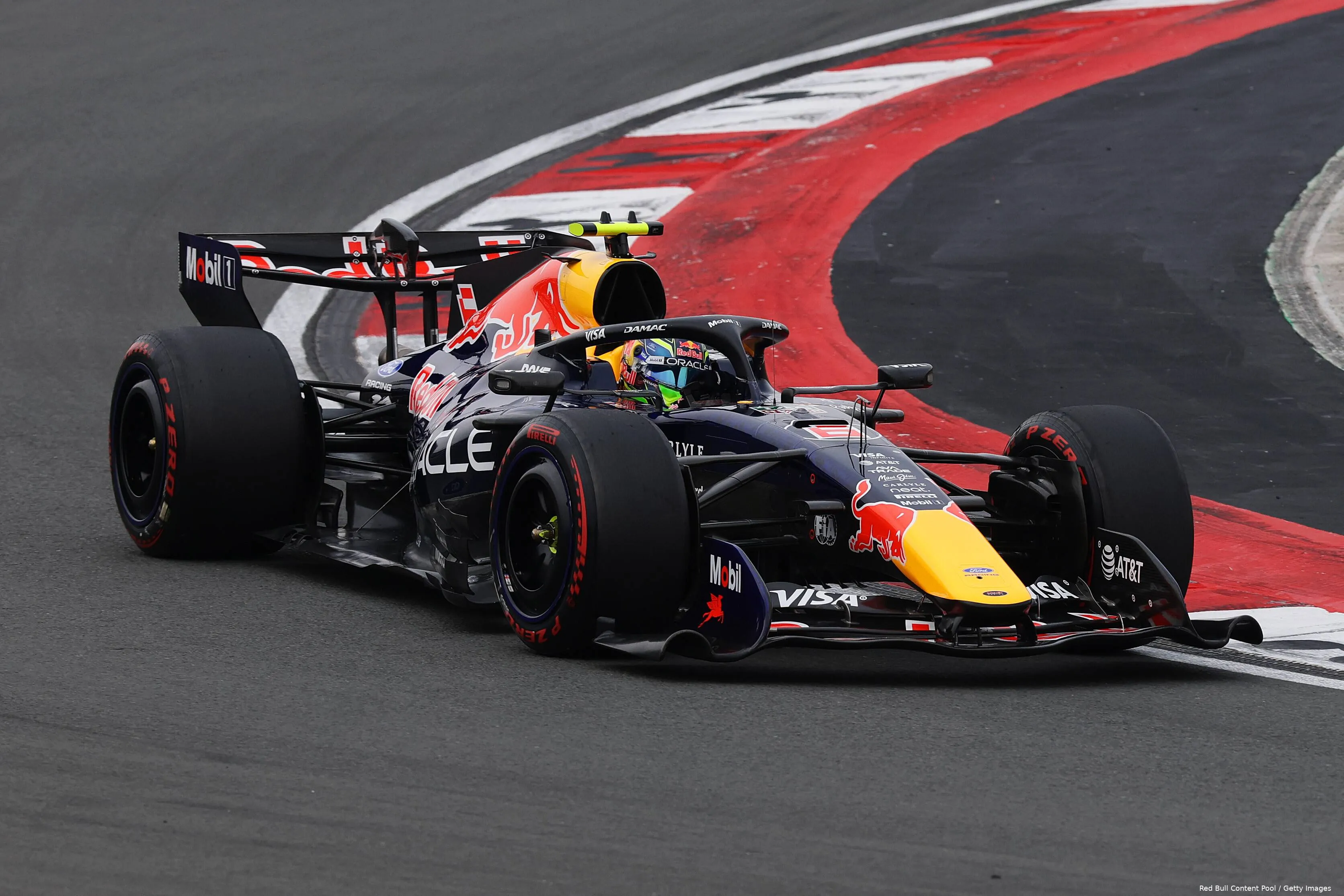 isack-hadjar-red-bull-racing-2026-zondag-race-china