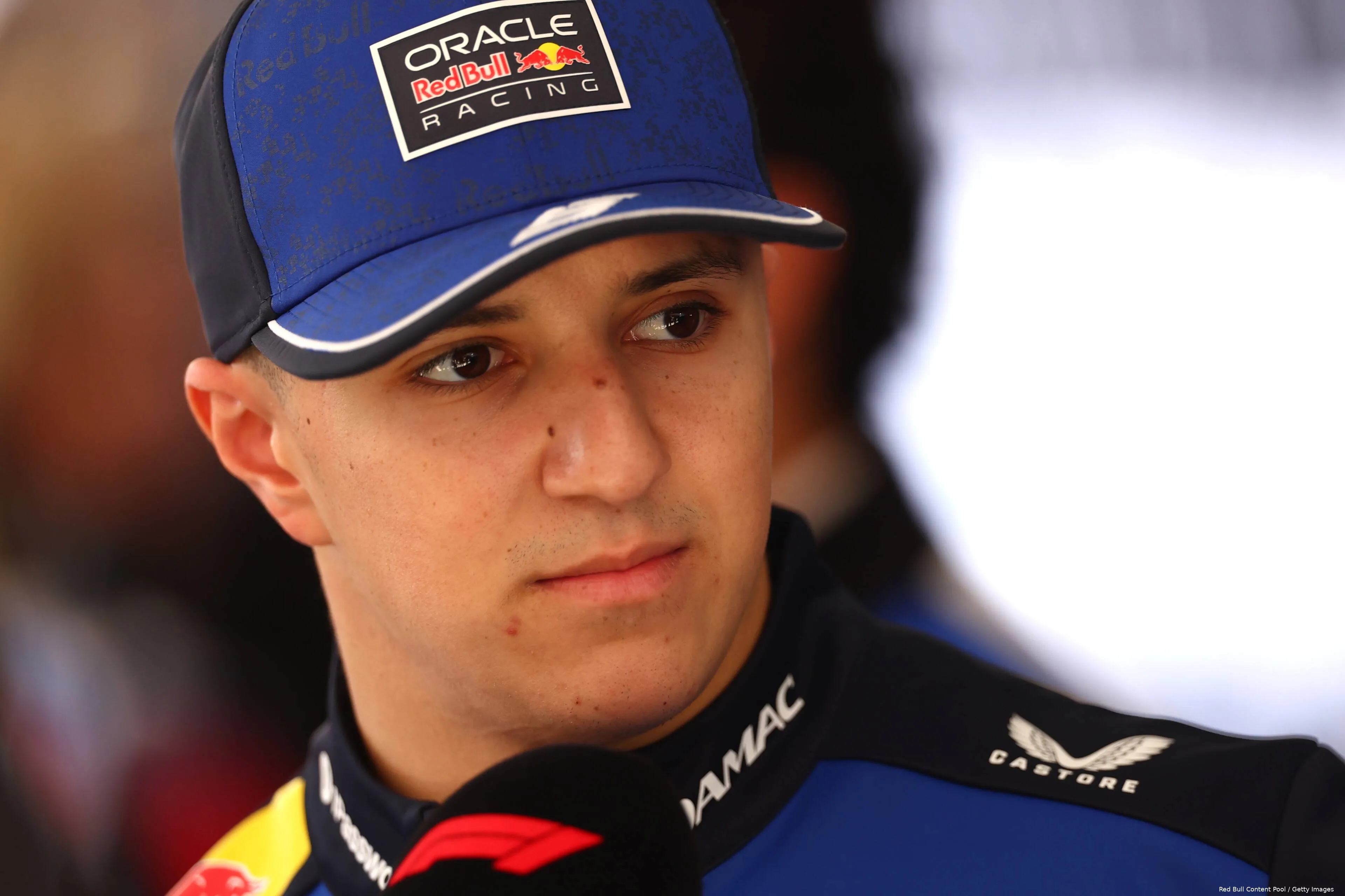 isack-hadjar-red-bull-racing-china-sprintrace-1