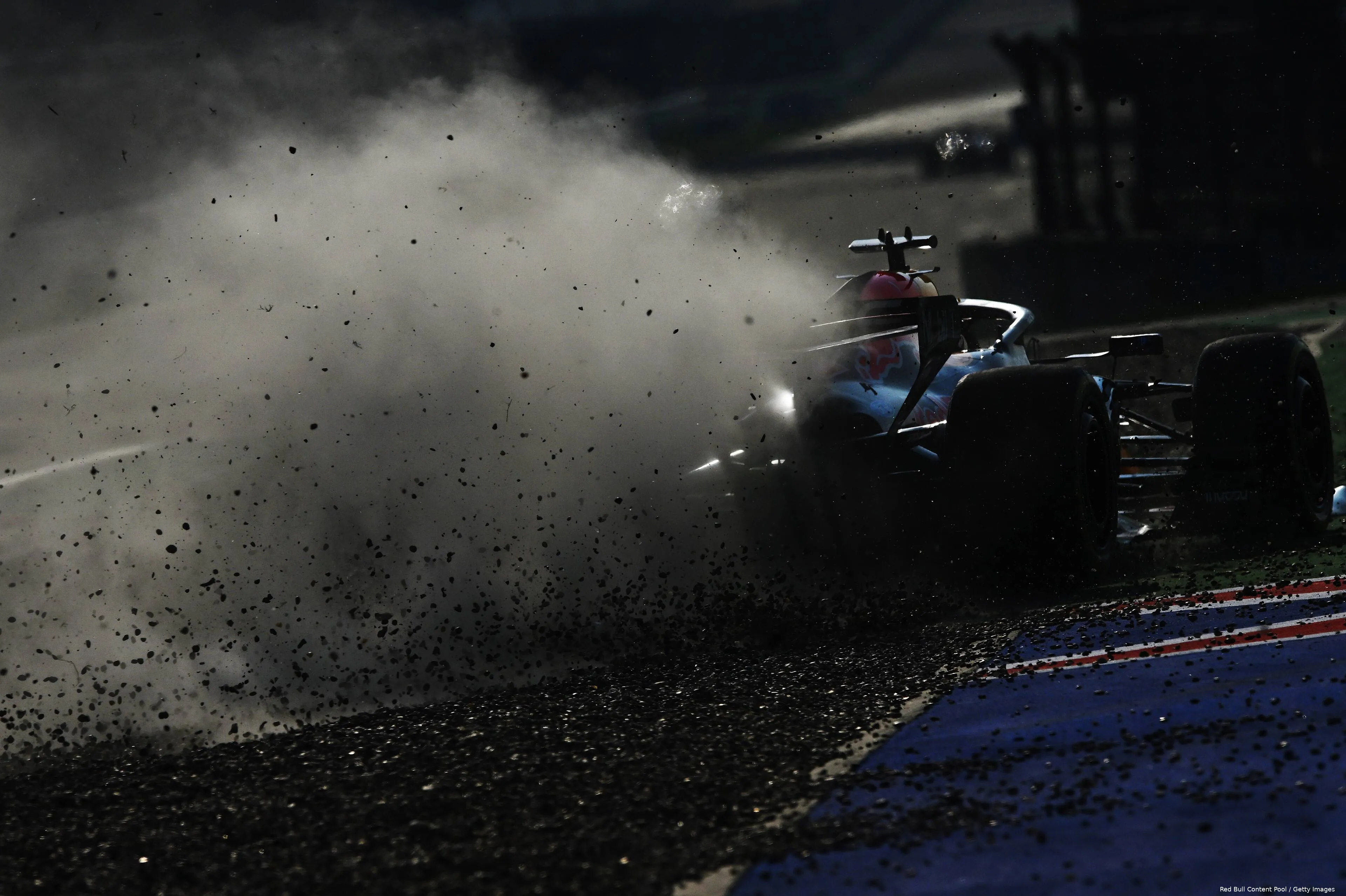 max-verstappen-red-bull-racing-china-vrijdag-3-1-grindbak