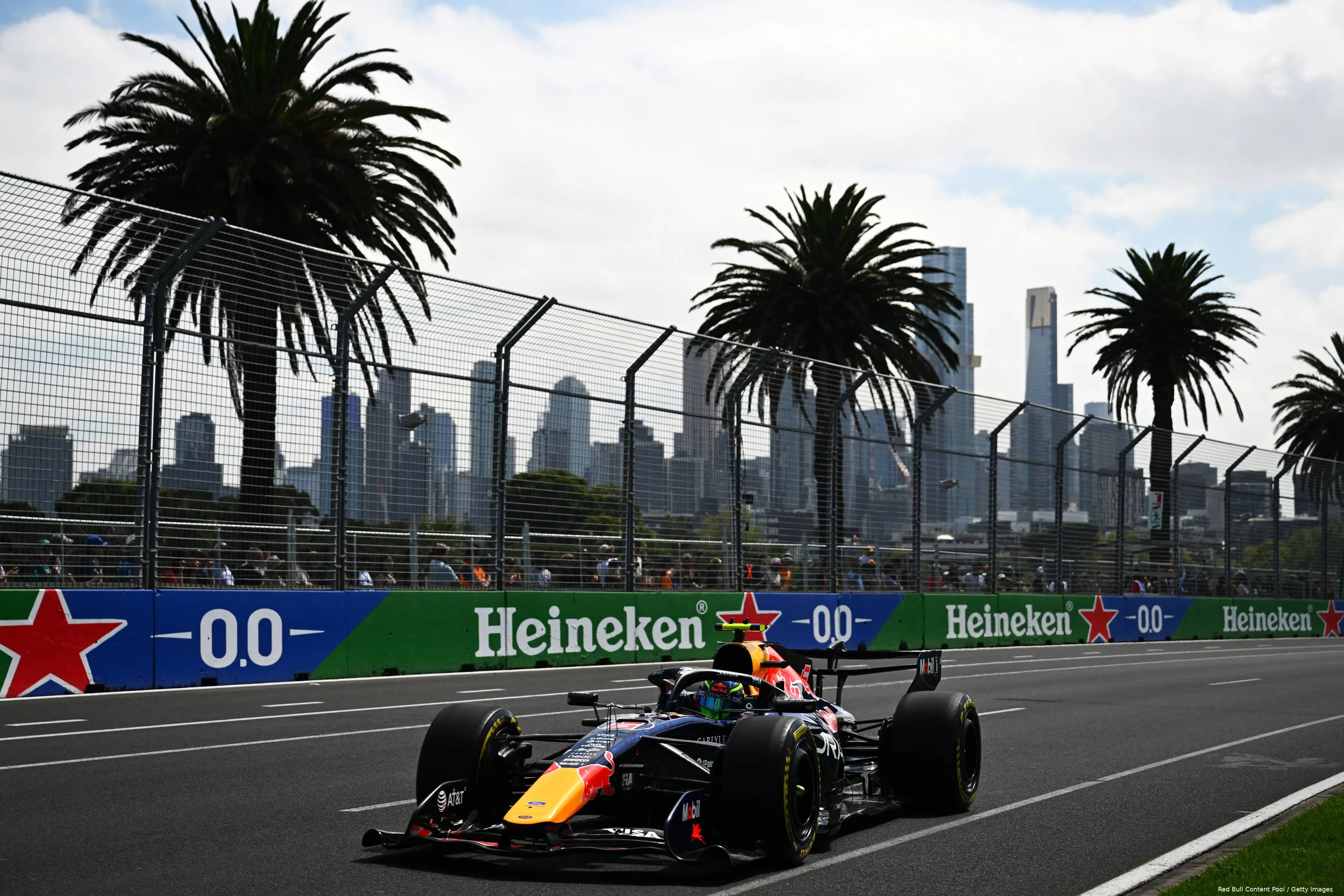 red-bull-racing-max-verstappen-australië-melbourne-1-1-rb22-13