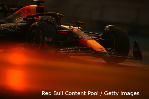 max verstappen red bull racing abu dhabi vrijdag rb20 2