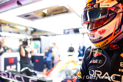 sergio perez abu dhabi helm