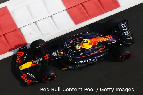 Pérez chagrijing over onterechte track limits, Abu Dhabi 2024.