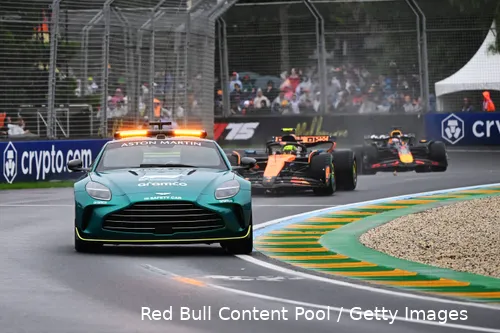 <i>De Safety Car werd volop ingezet.</i>