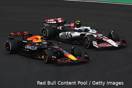 <i>Volgens Schmidt is de Red Bull niet beter dan de Haas.</i>