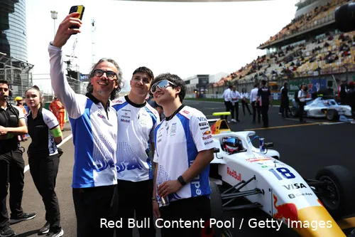 yuki tsunoda isack hadjar laurent mekies racing bulls china 2025 1